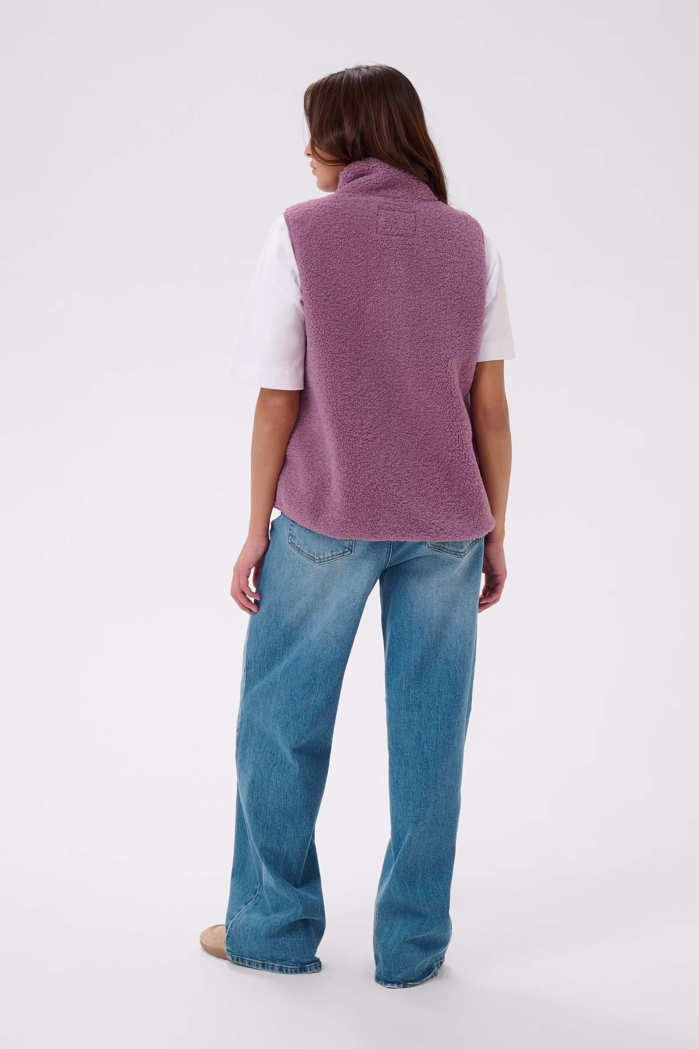 KAally Vest LOOKBOOK BACK 10512029-163205