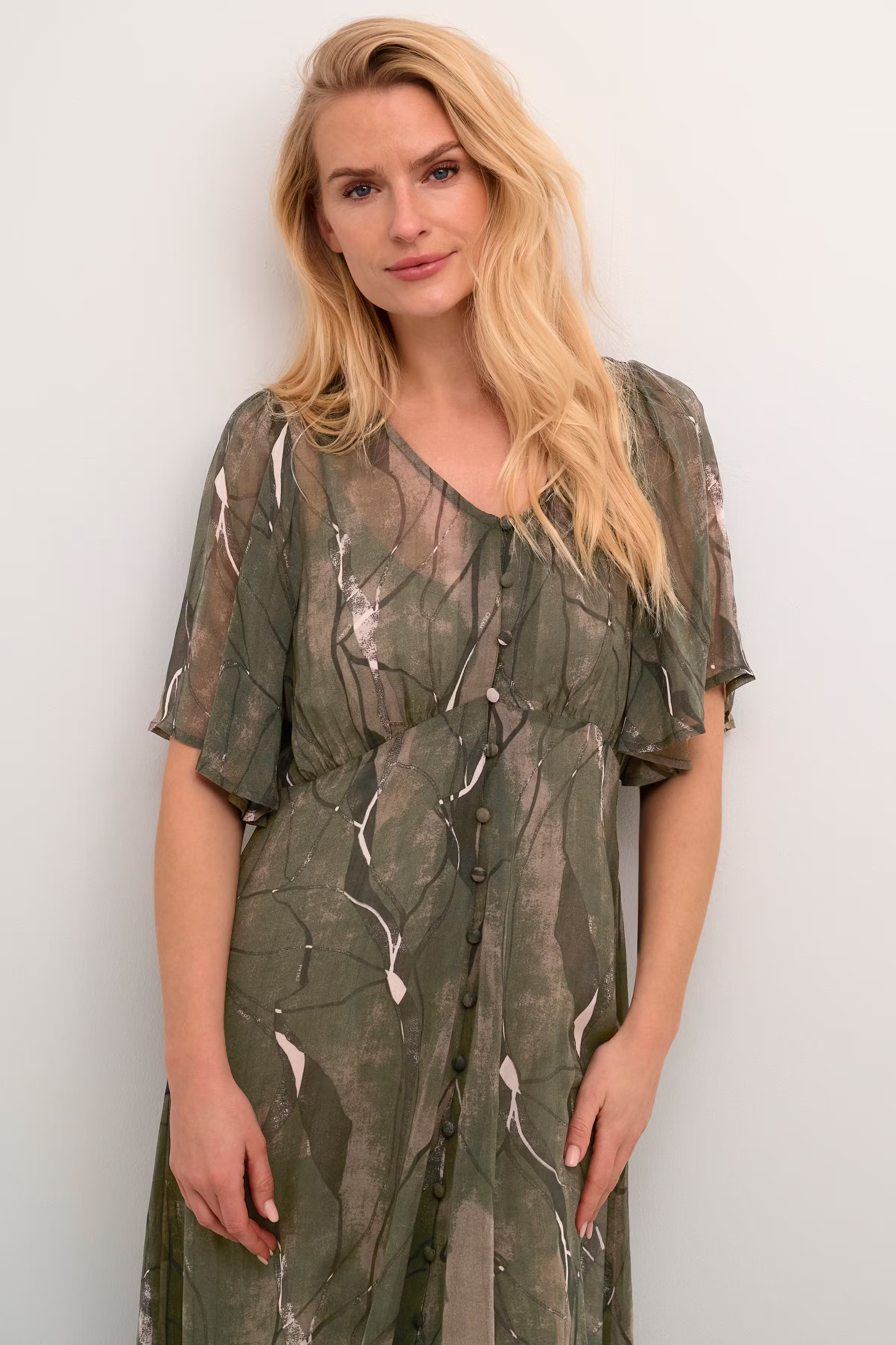 CRChery Kjole LOOKBOOK DETAIL 10611486-106171