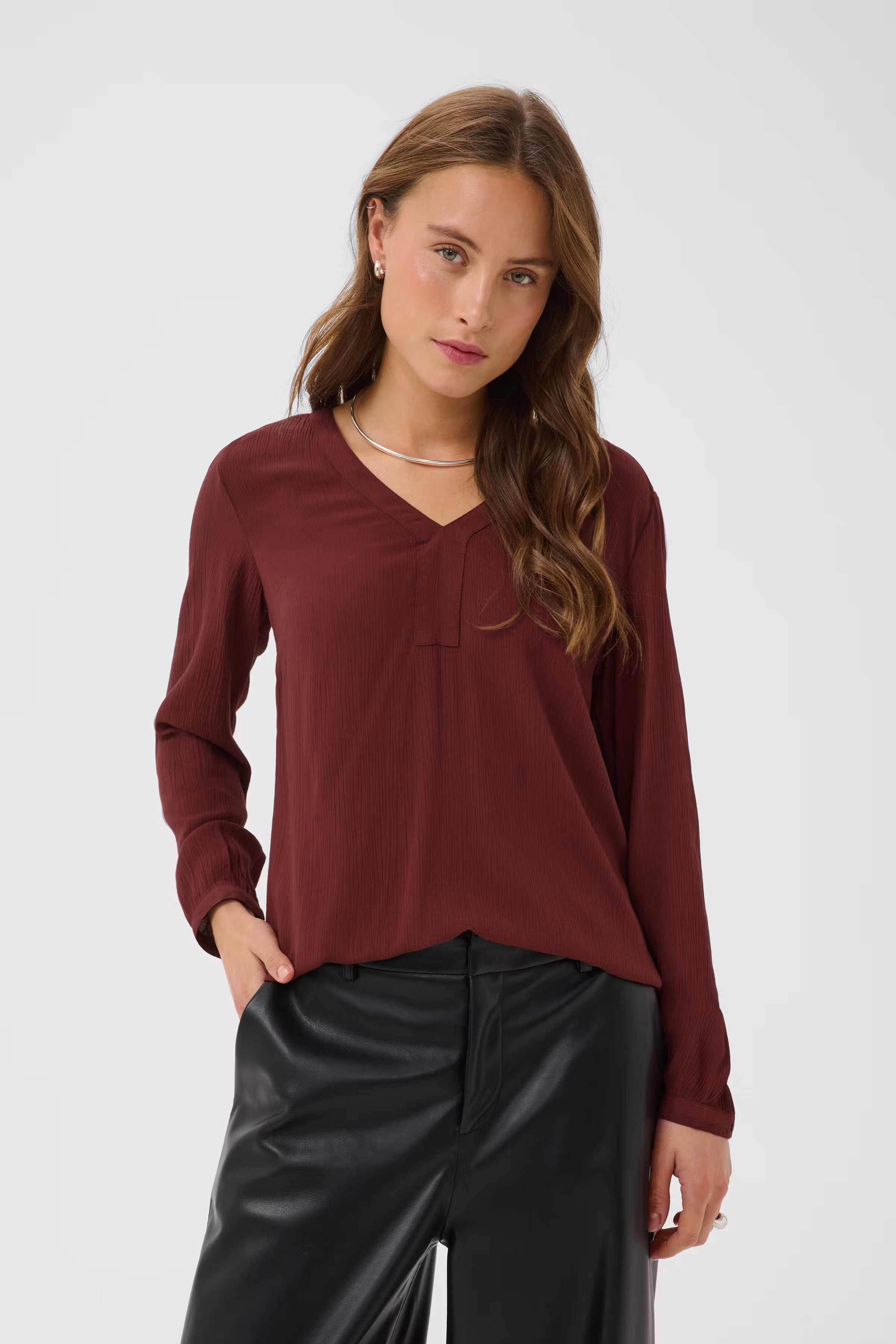 KAamber Bluse LOOKBOOK FRONT 501032-191525