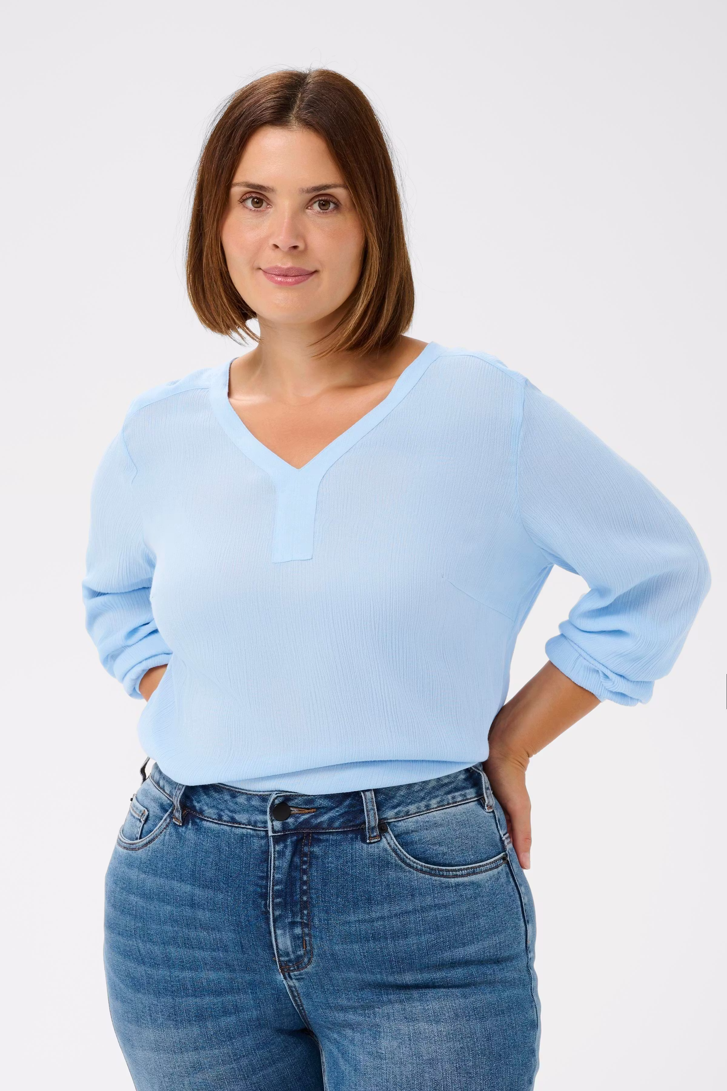 KCami Bluse LOOKBOOK FRONT 10580001-144214