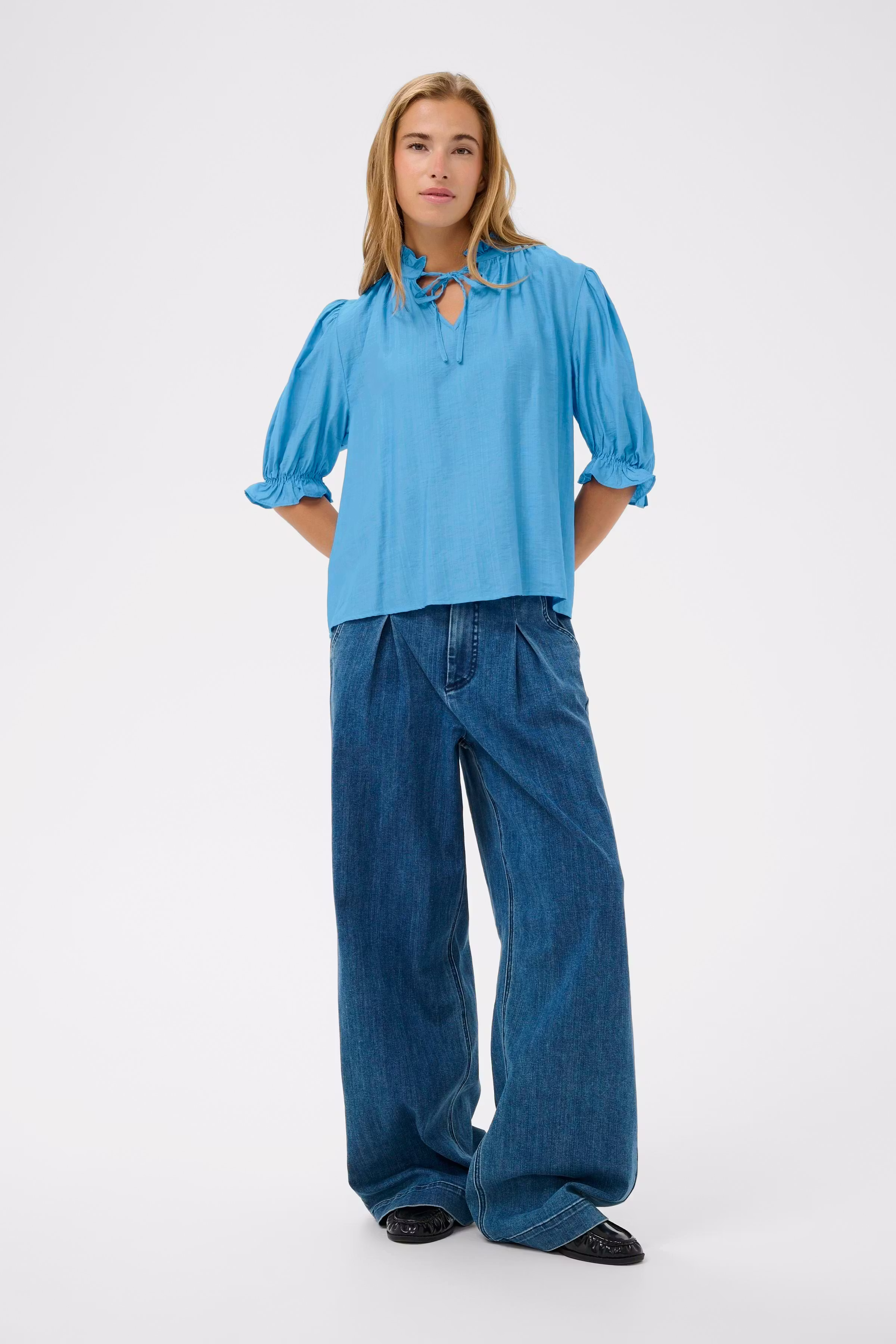 KAlufia Bluse LOOKBOOK FRONT 10511214-174139