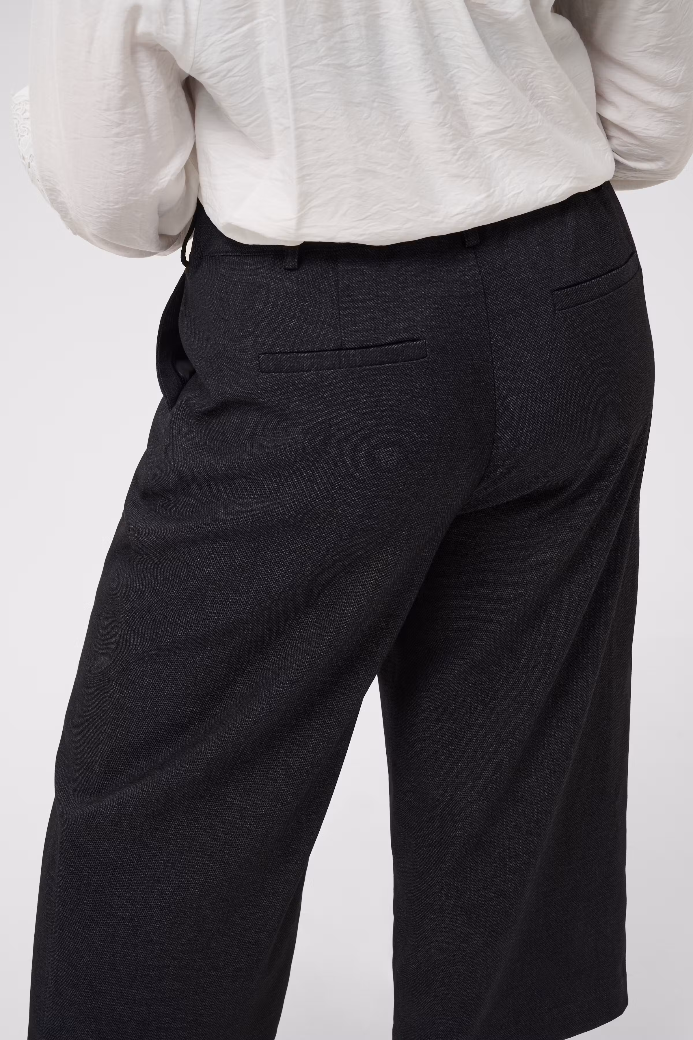 KCabby Hose LOOKBOOK DETAIL 10584434-100125