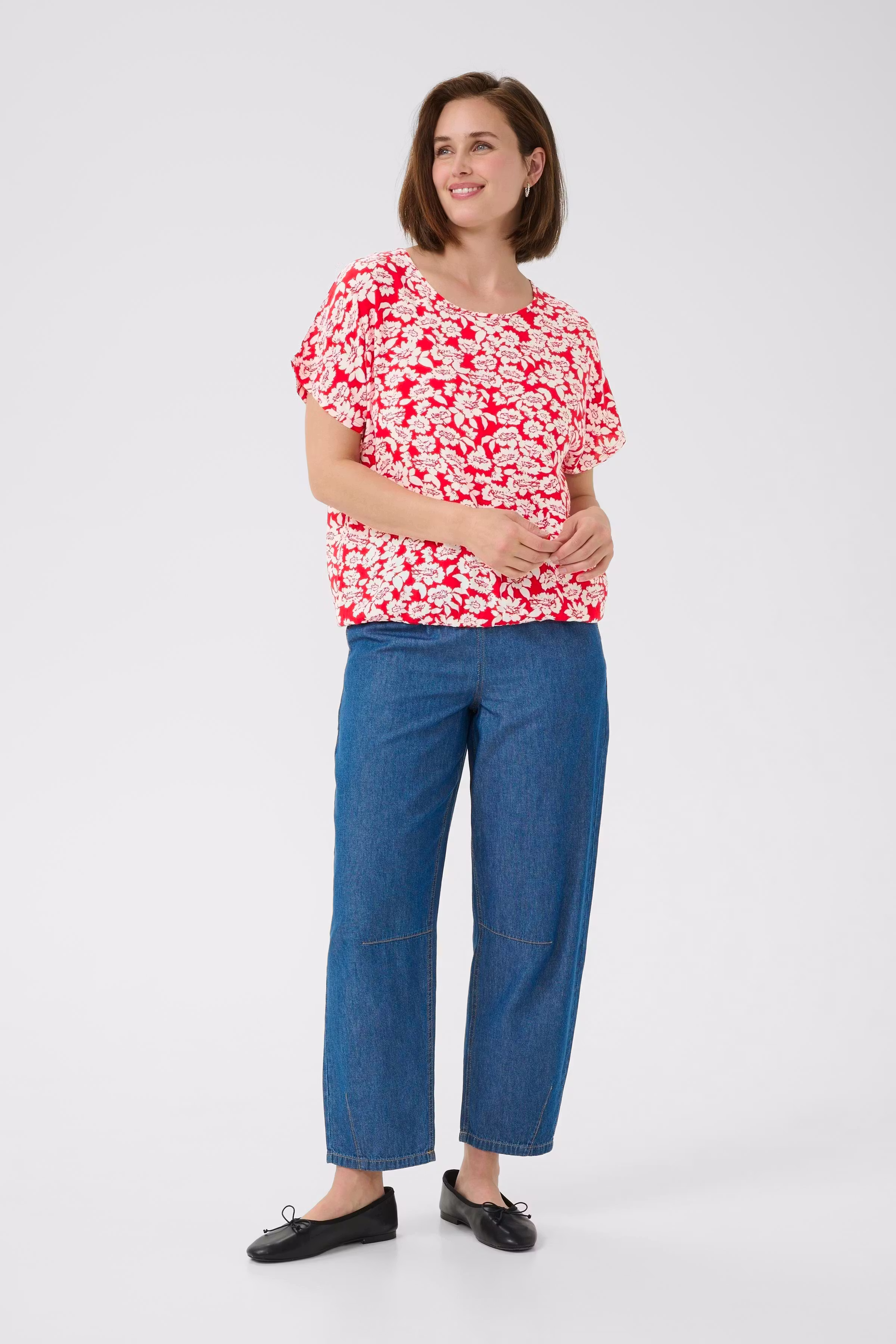 KAbeathe Top LOOKBOOK FRONT 10508896-108555