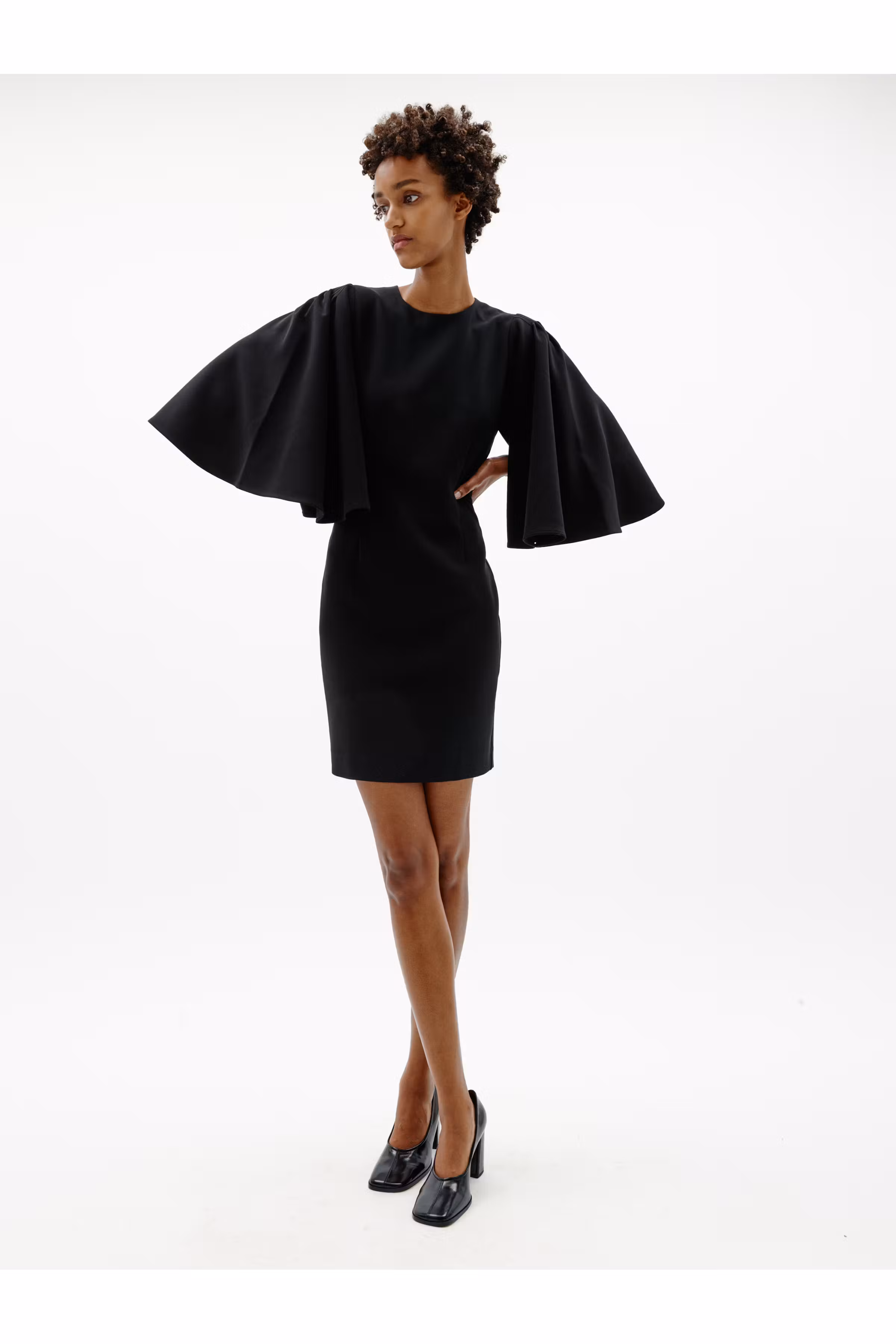 CORBINNEIW Dress LOCATION NONE 30112910-194008