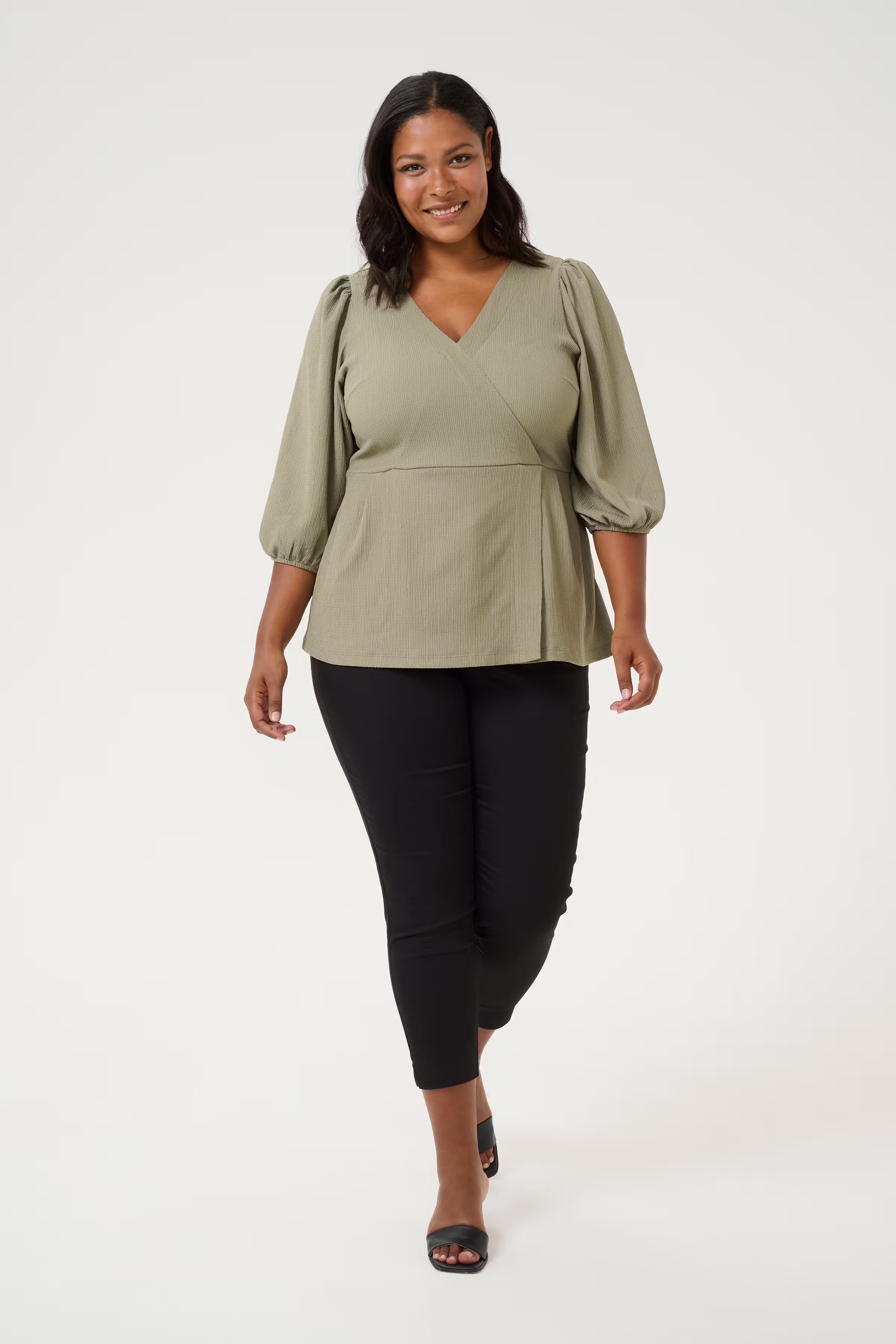 KCkatrina Bluse LOOKBOOK FRONT 10582838-170613