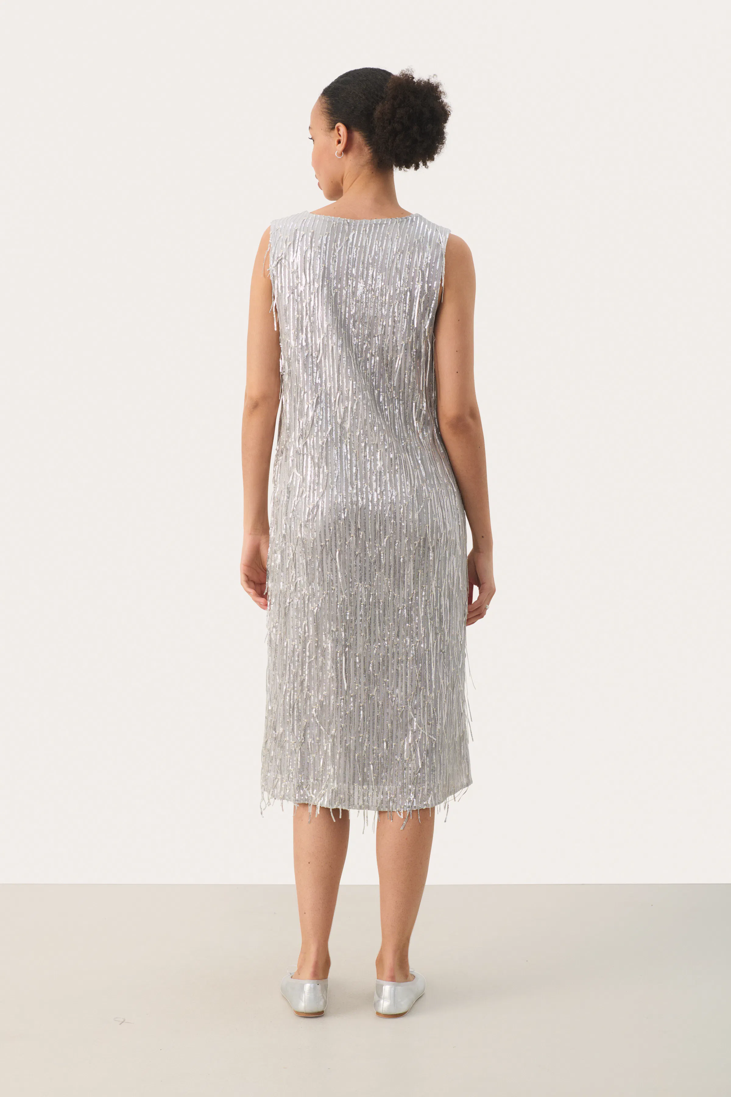 JanessaPW Kleid LOOKBOOK BACK 30308852-145002