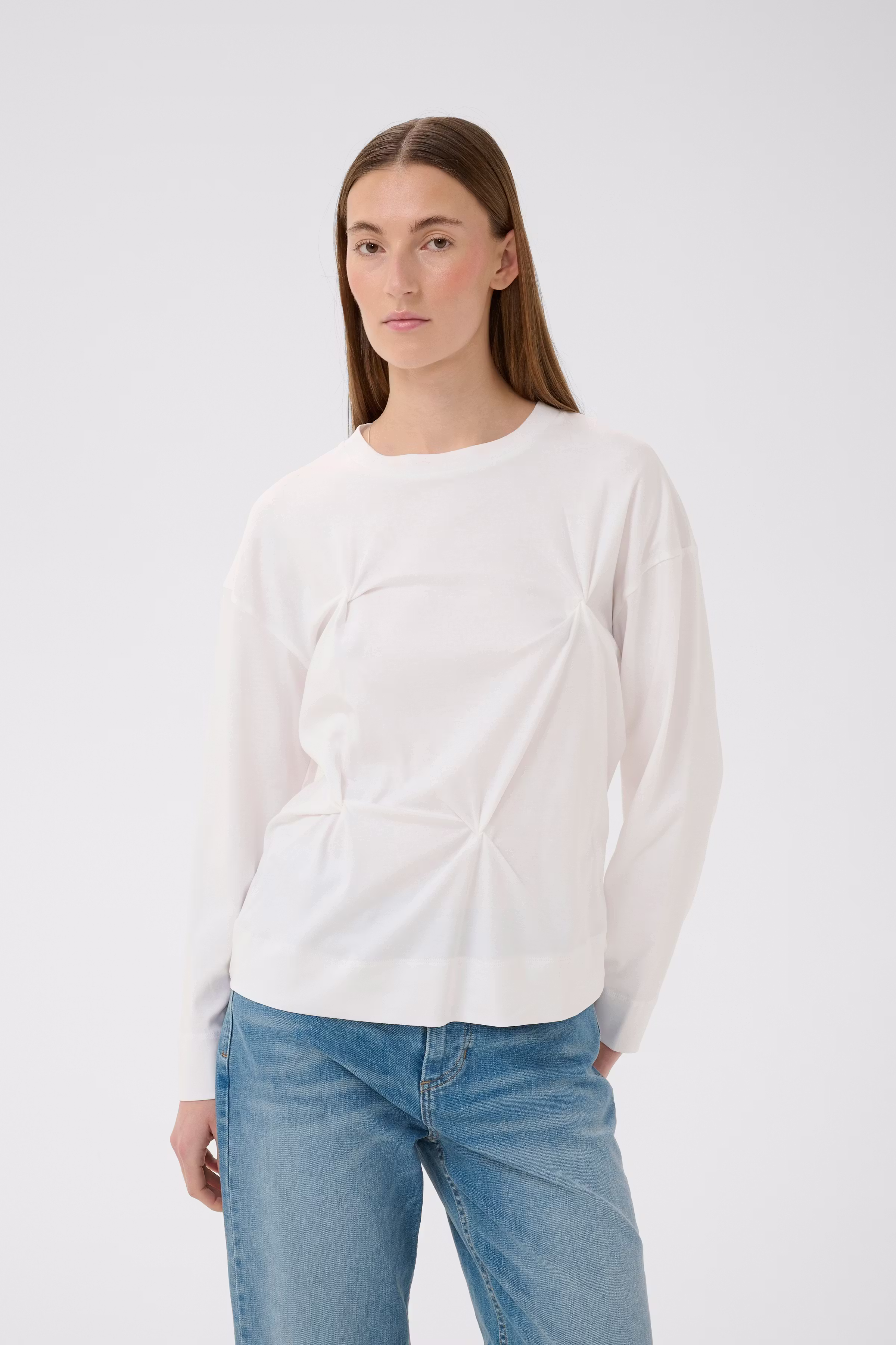 SOPHIEIW long-sleeve T-shirt LOOKBOOK FRONT 30112446-300001