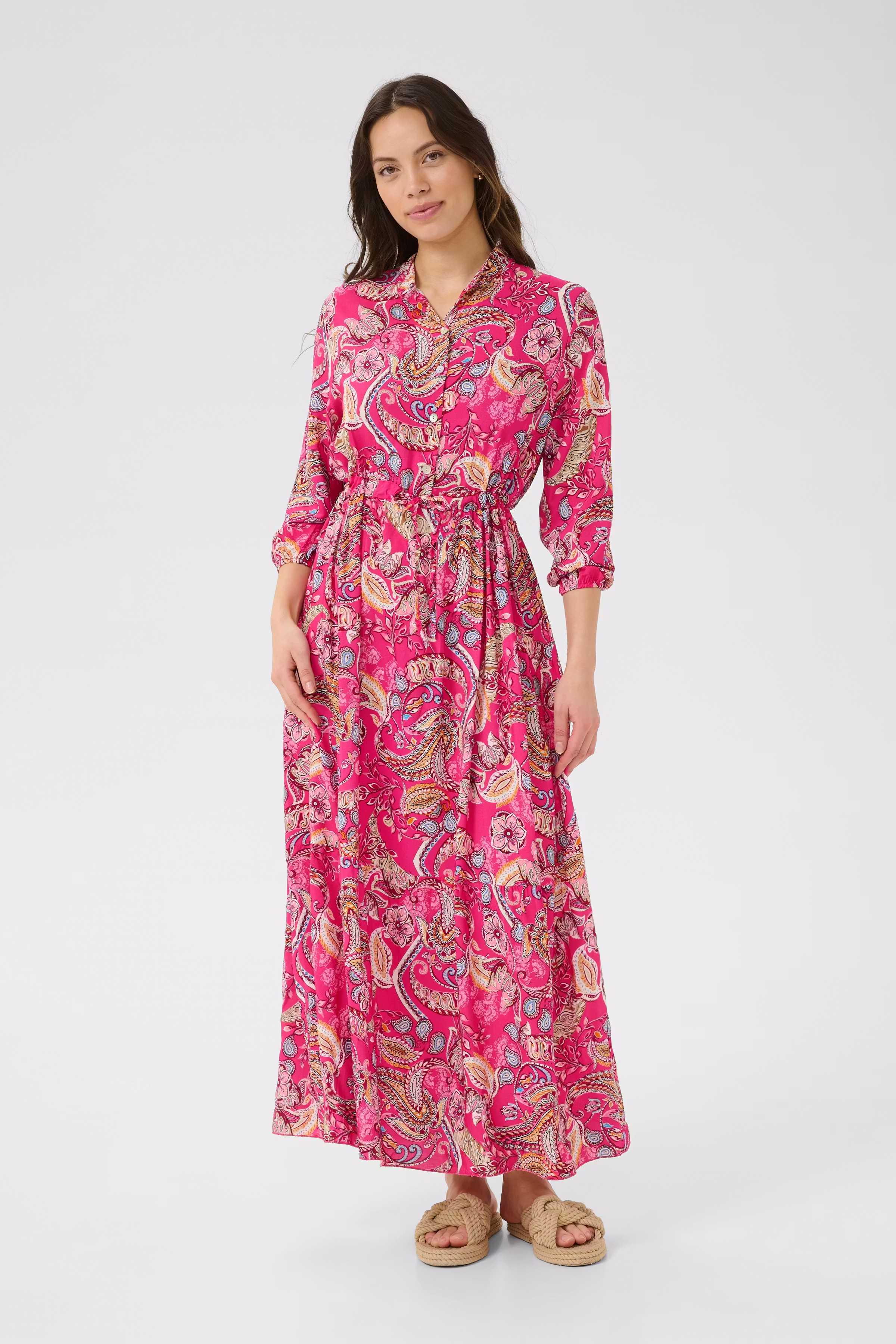 CRAlora Robe LOOKBOOK FRONT 10650723-108894