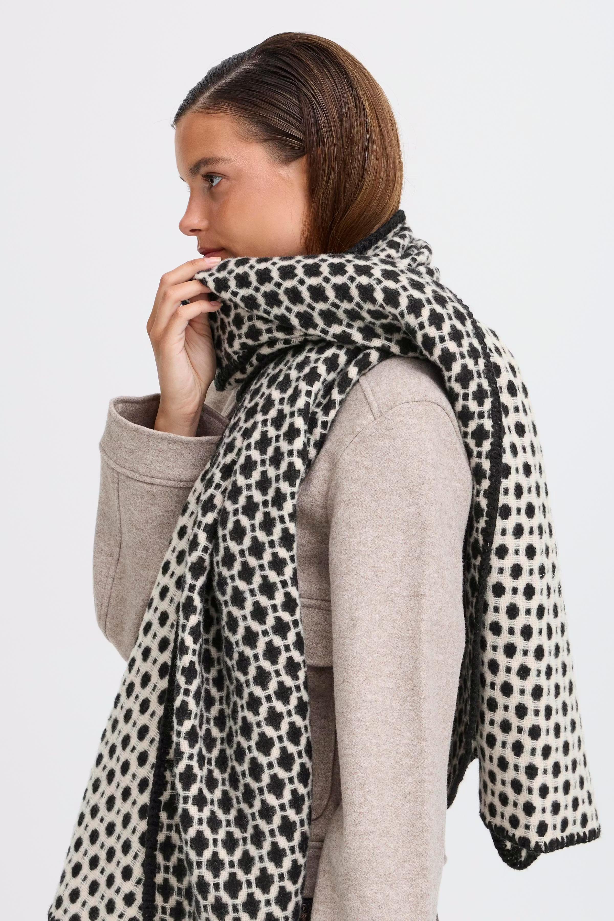 BYWEDOT Tuch LOOKBOOK DETAIL 20817263-200453