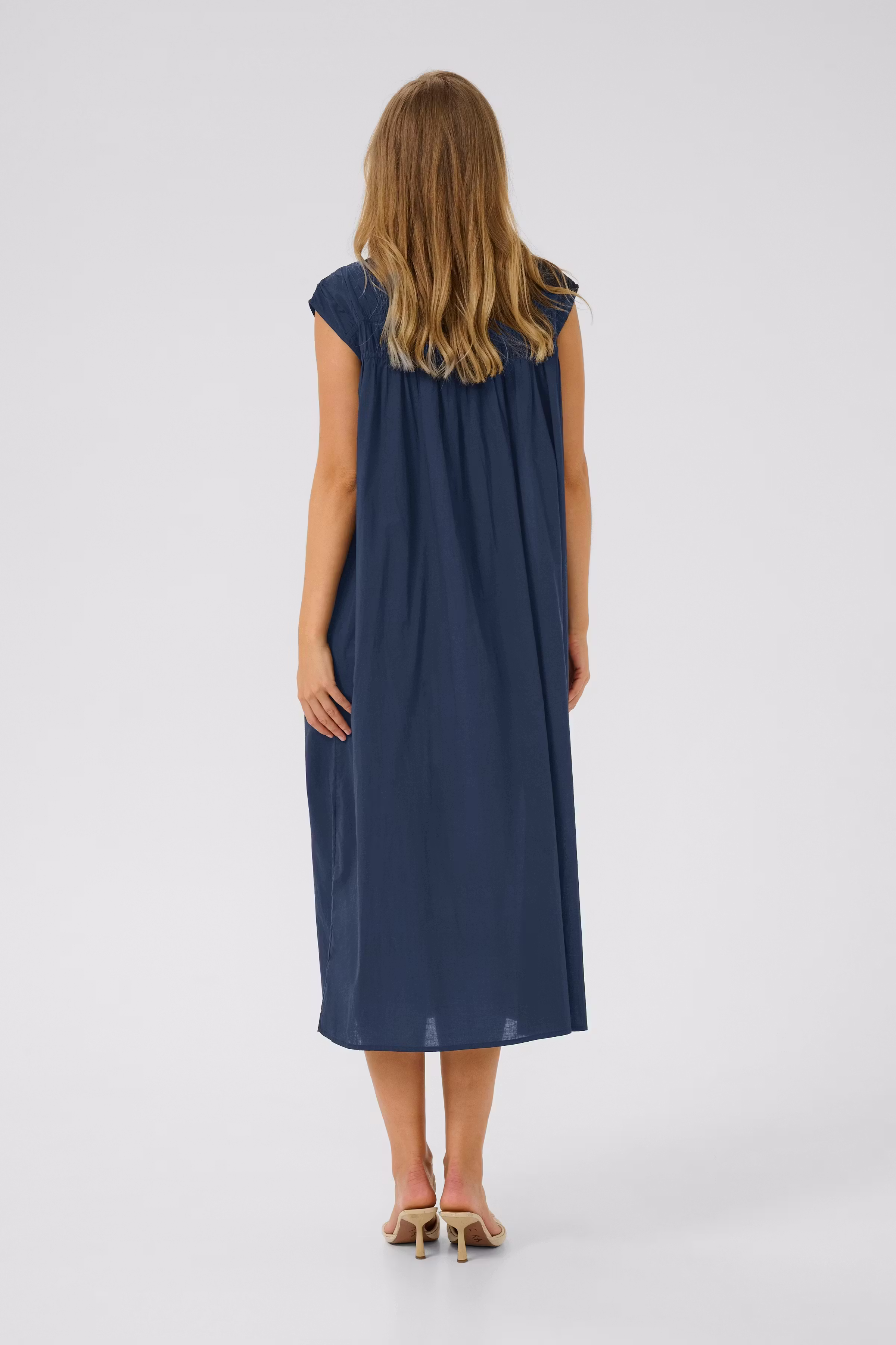 KAthua Dress LOOKBOOK BACK 10509988-194020