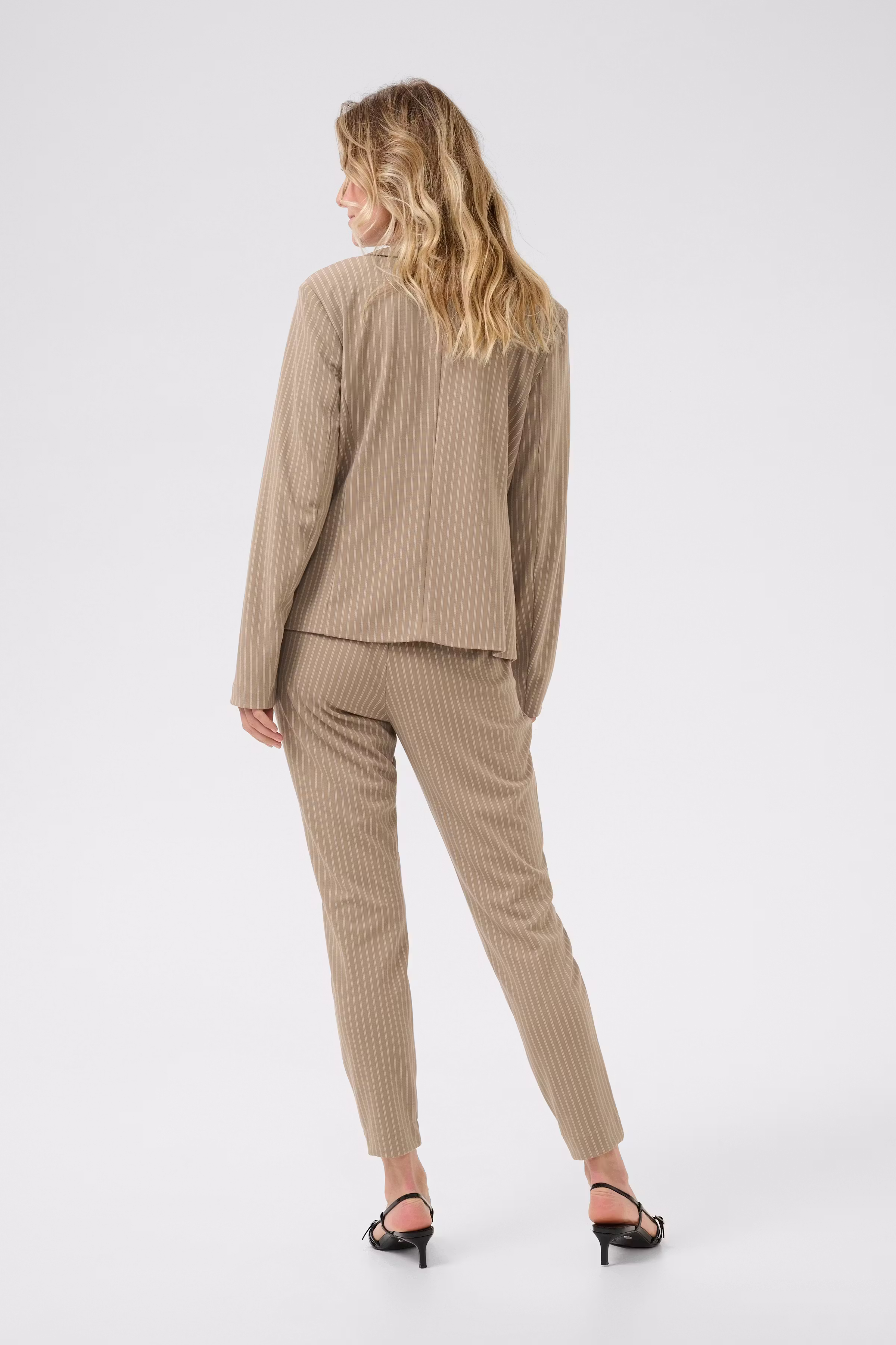 CRAnett Blazer LOOKBOOK BACK 10610119-107931