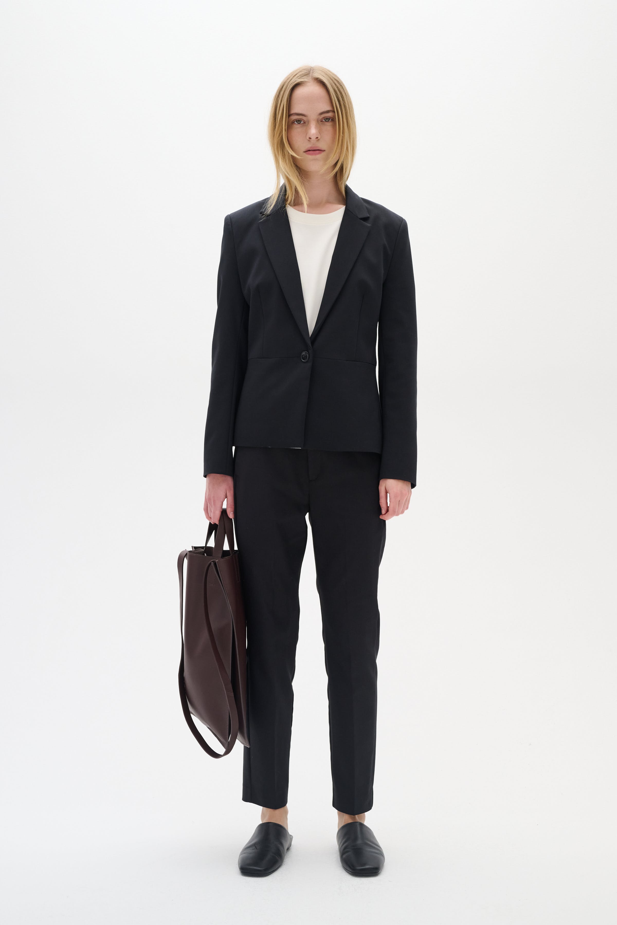 Kortärmad T-shirt LOOKBOOK FRONT 30100789-10050