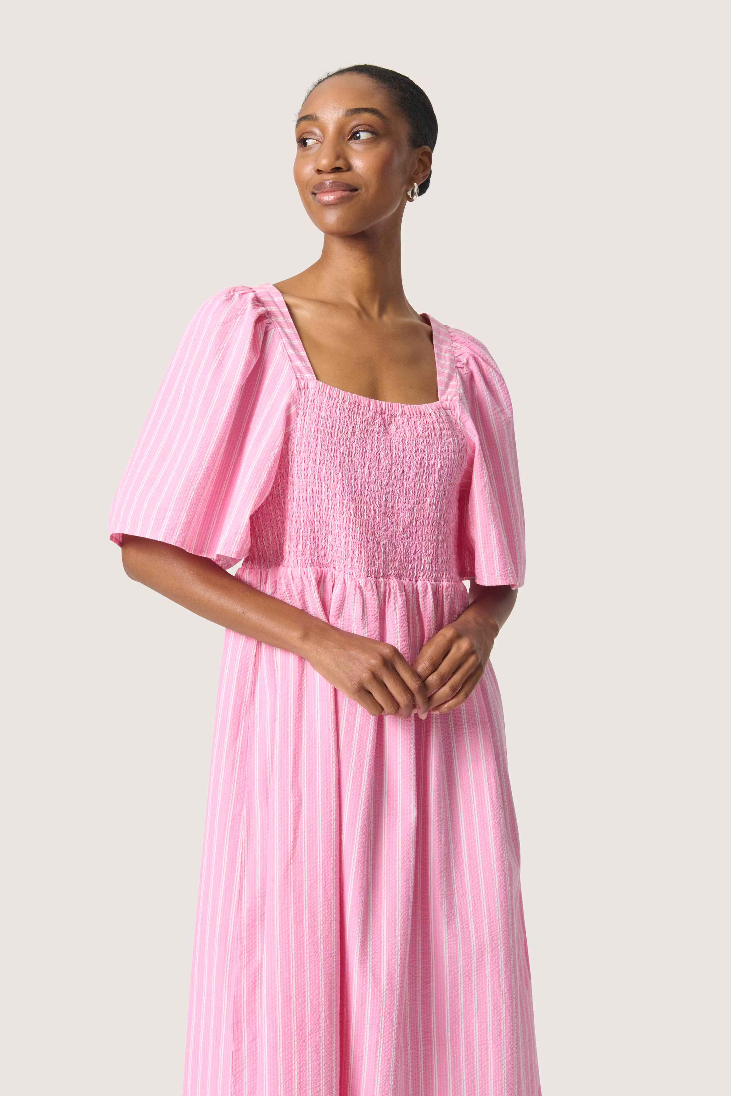 SLAnvitte Kleid LOOKBOOK FRONT 30408471-304062