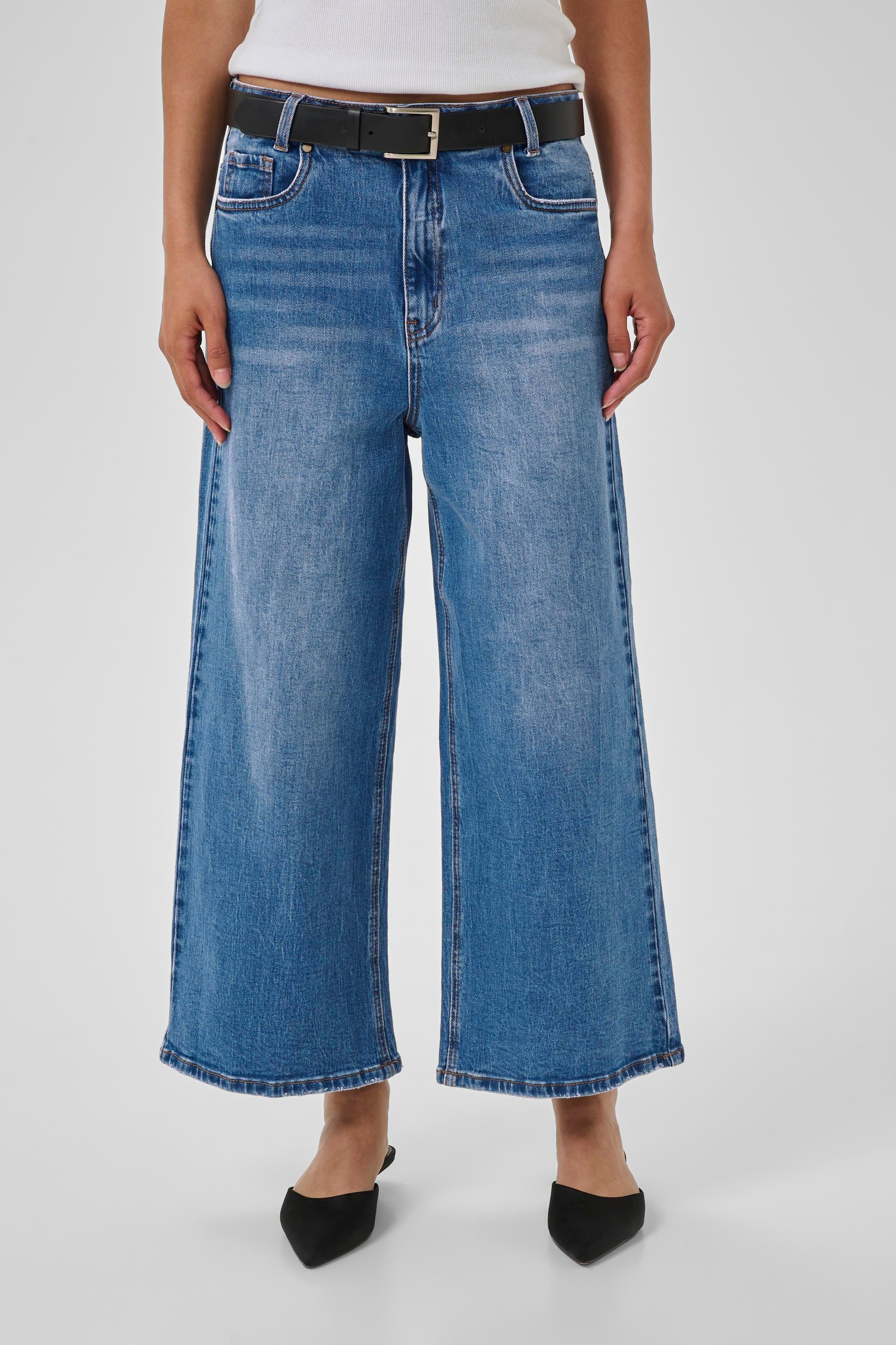 MWAlma X-Wide Jeans LOOKBOOK FRONT 10705258-100053