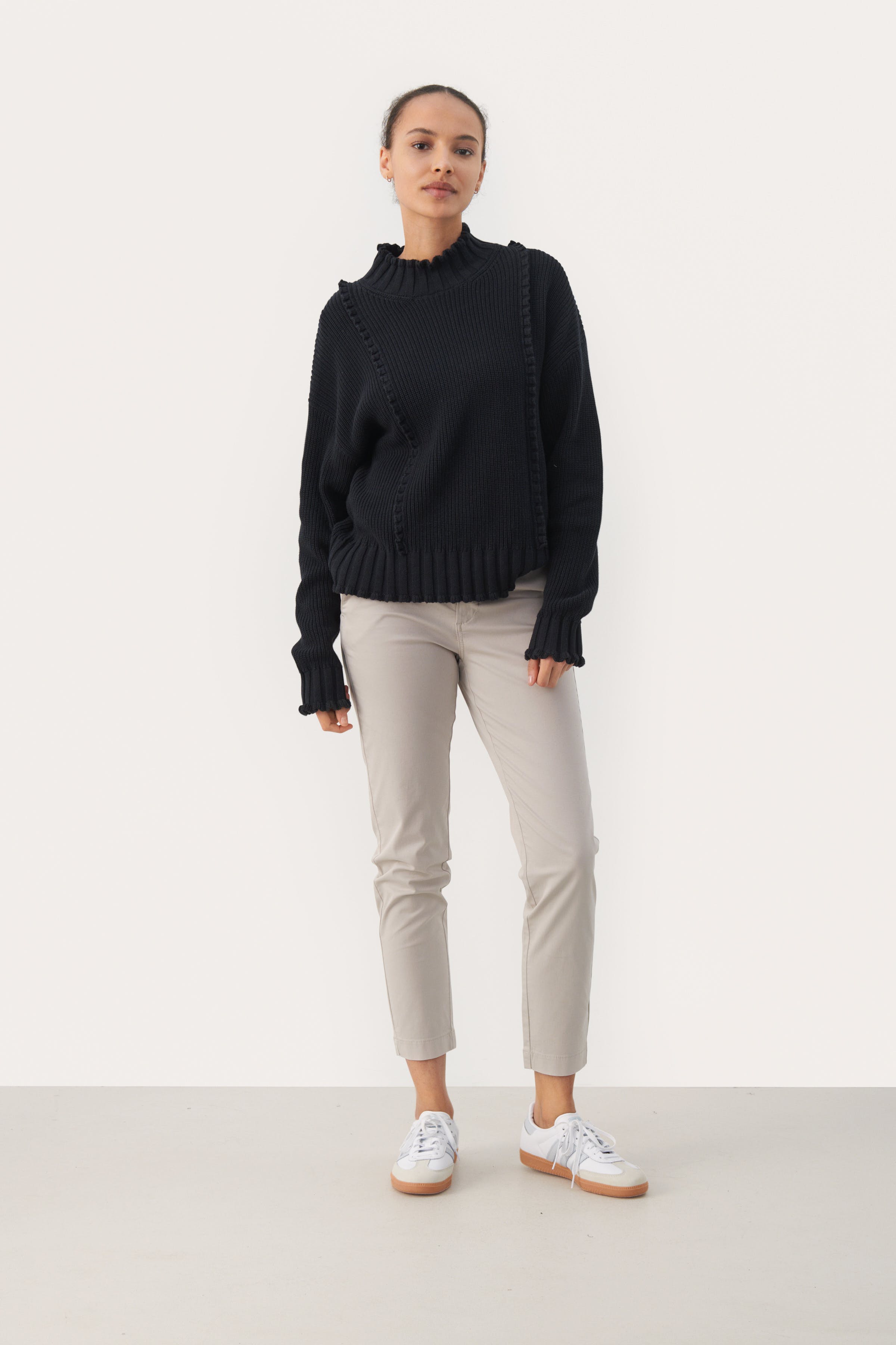 ElyssaPW Knit sweater LOOKBOOK FRONT 30309025-194013