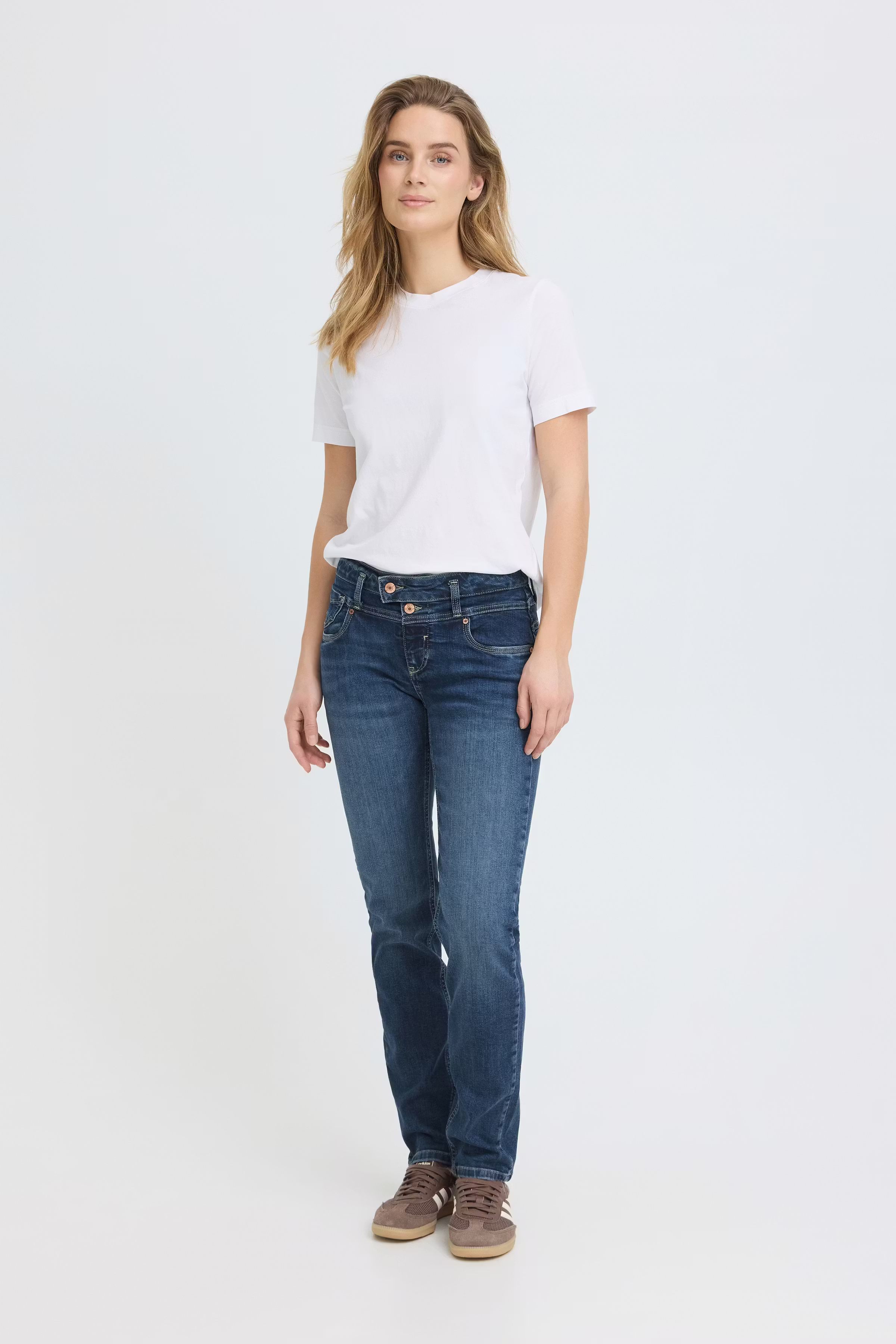 PZANETT MW Jeans Straight Leg LOOKBOOK FRONT 50207892-200005