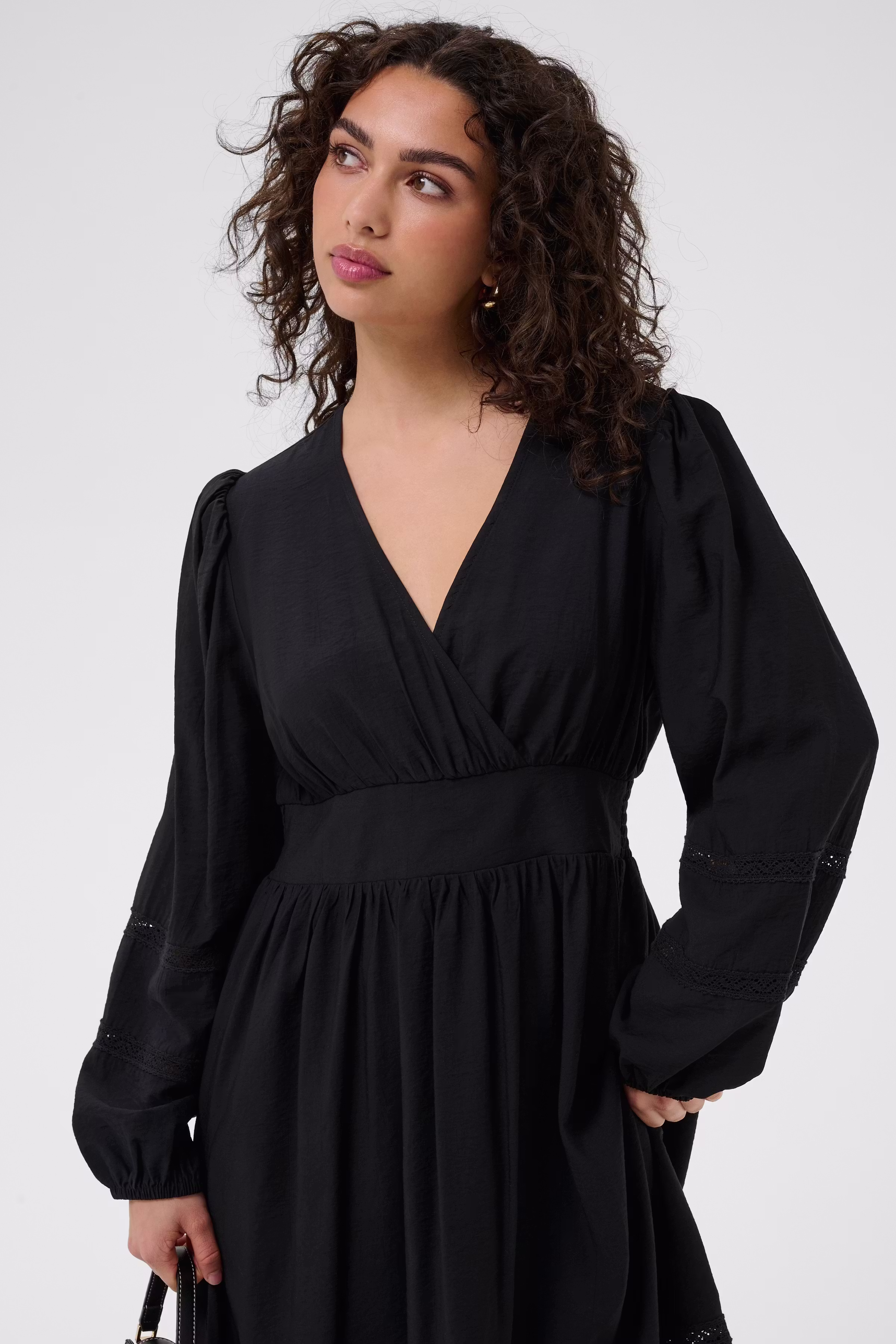 KAhaily Kjole LOOKBOOK DETAIL 10511934-100121