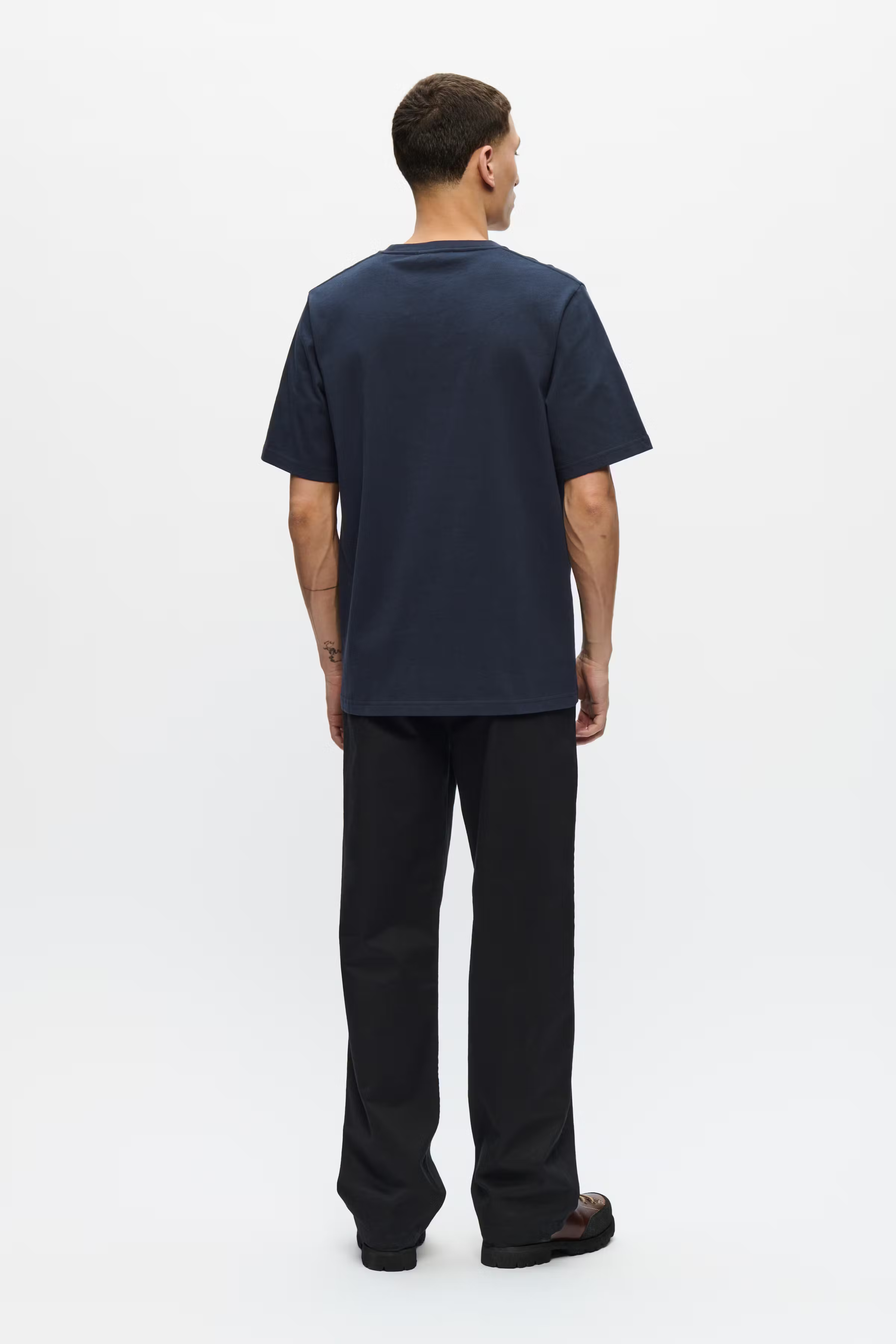 WWBobby T-shirt LOOKBOOK BACK 30251550-194011