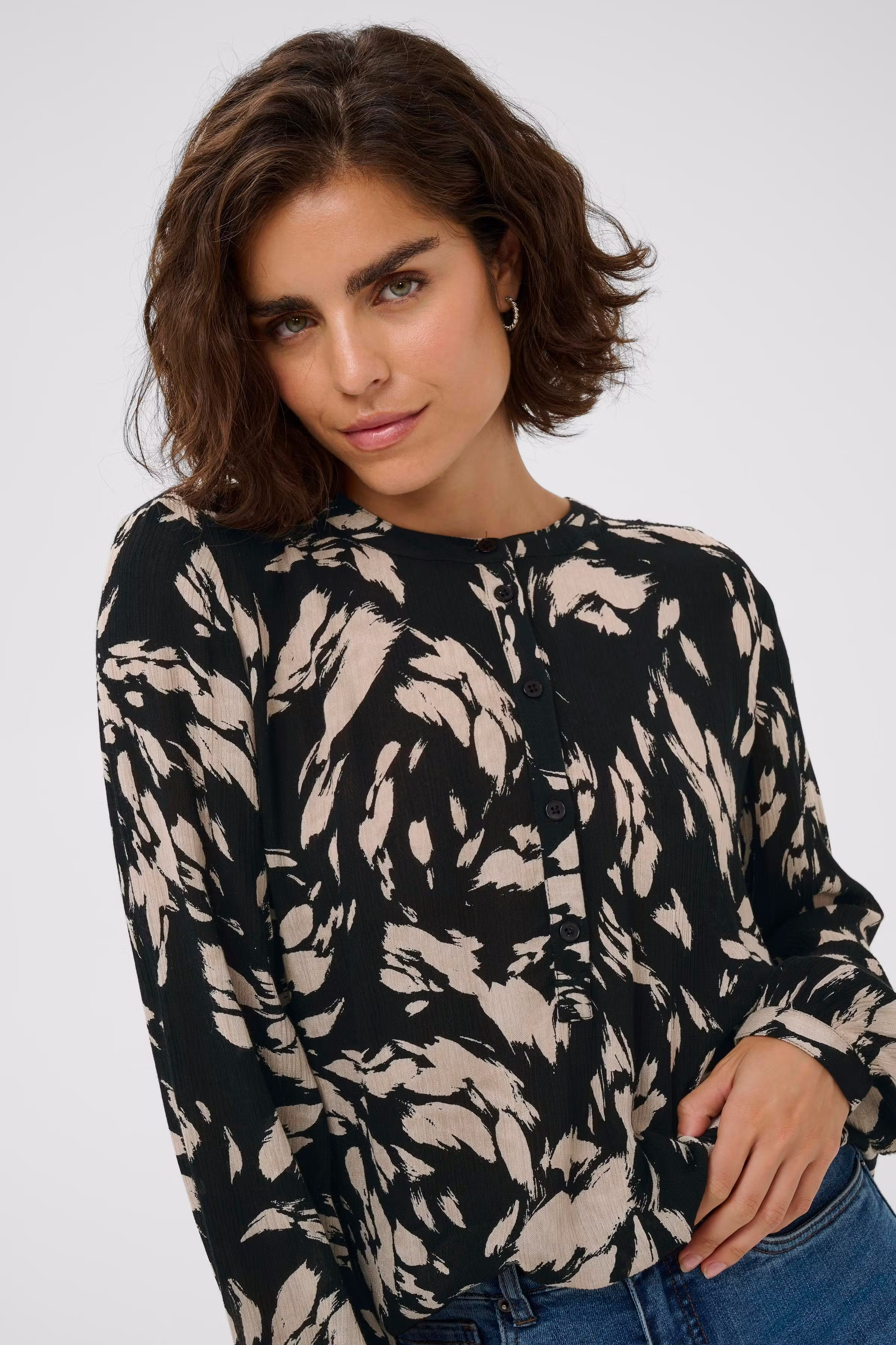 KApollie Bluse LOOKBOOK DETAIL 10509535-108751