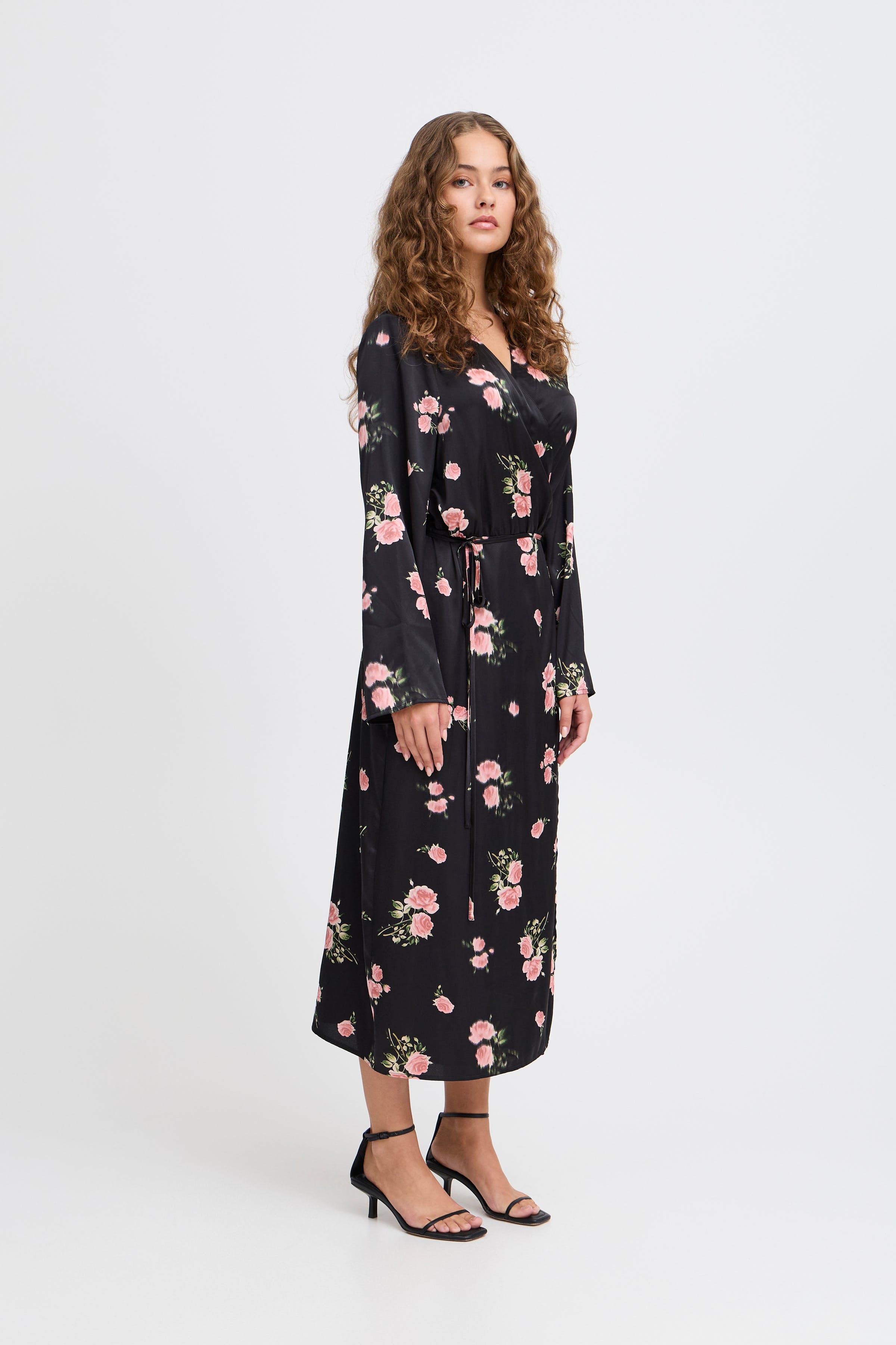 IXROSE Kjole LOOKBOOK FRONT 20123612-205101