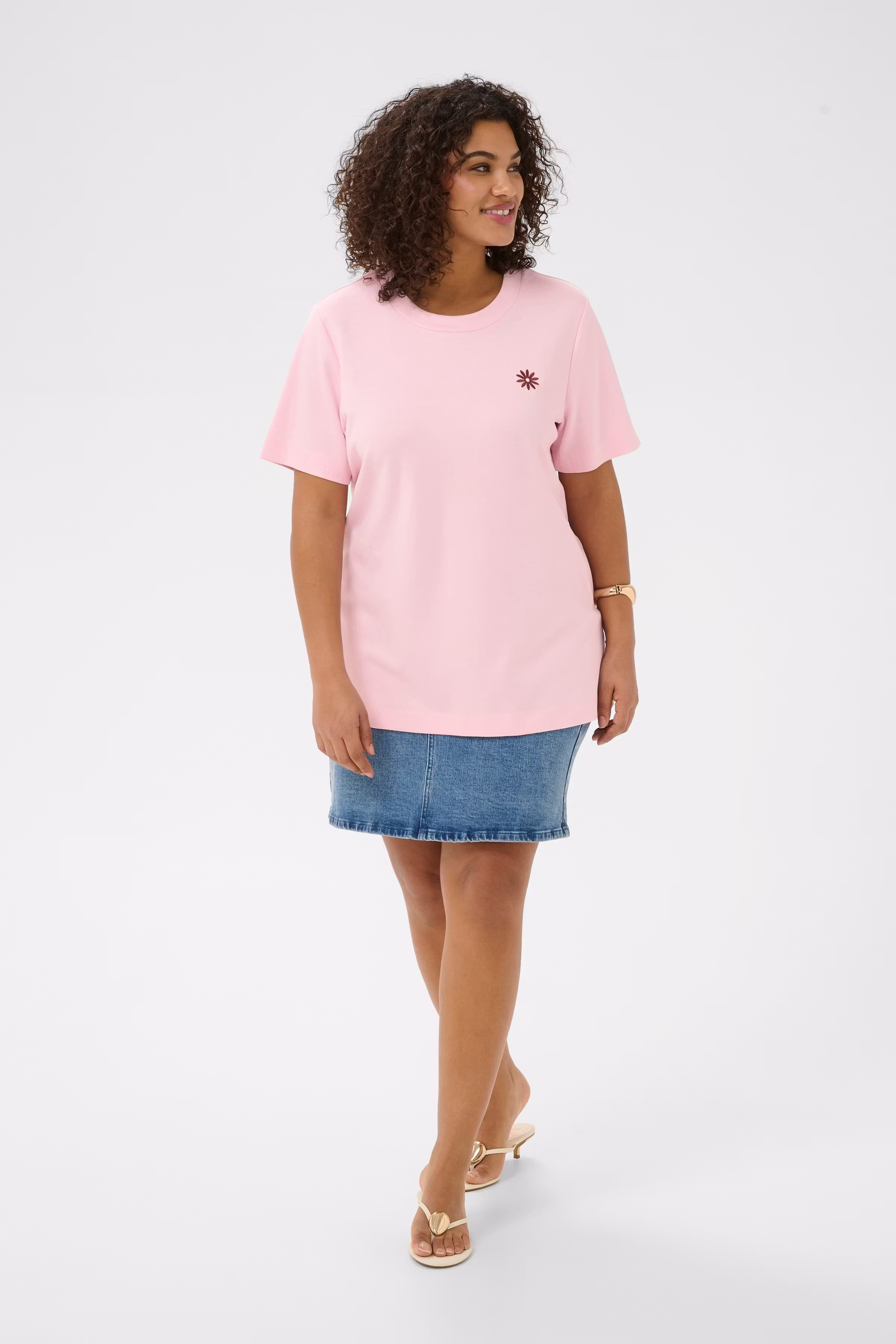 KCannia T-shirt LOOKBOOK FRONT 10584207-132807