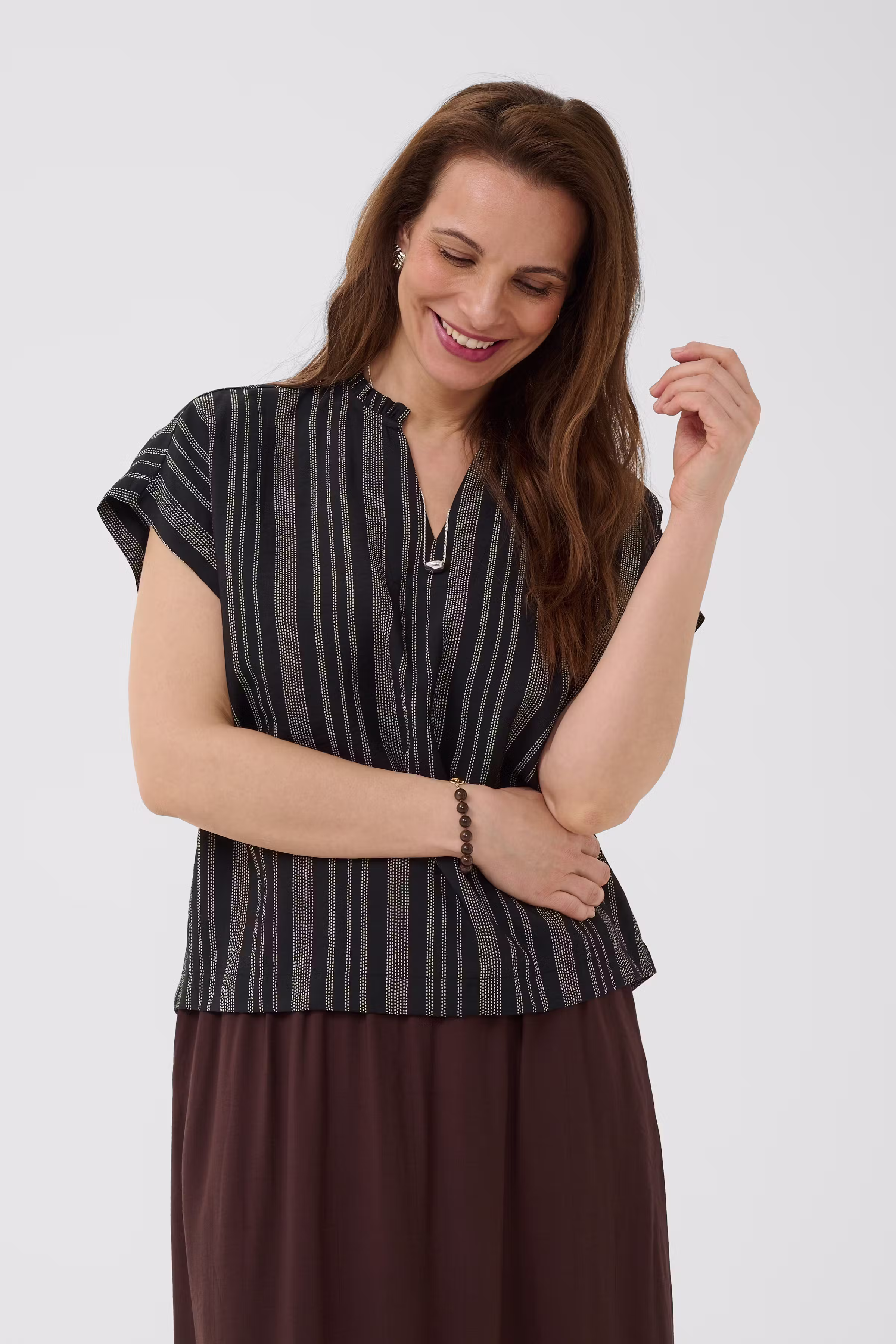 BPkora Blouse LOOKBOOK FRONT 40200193-109993