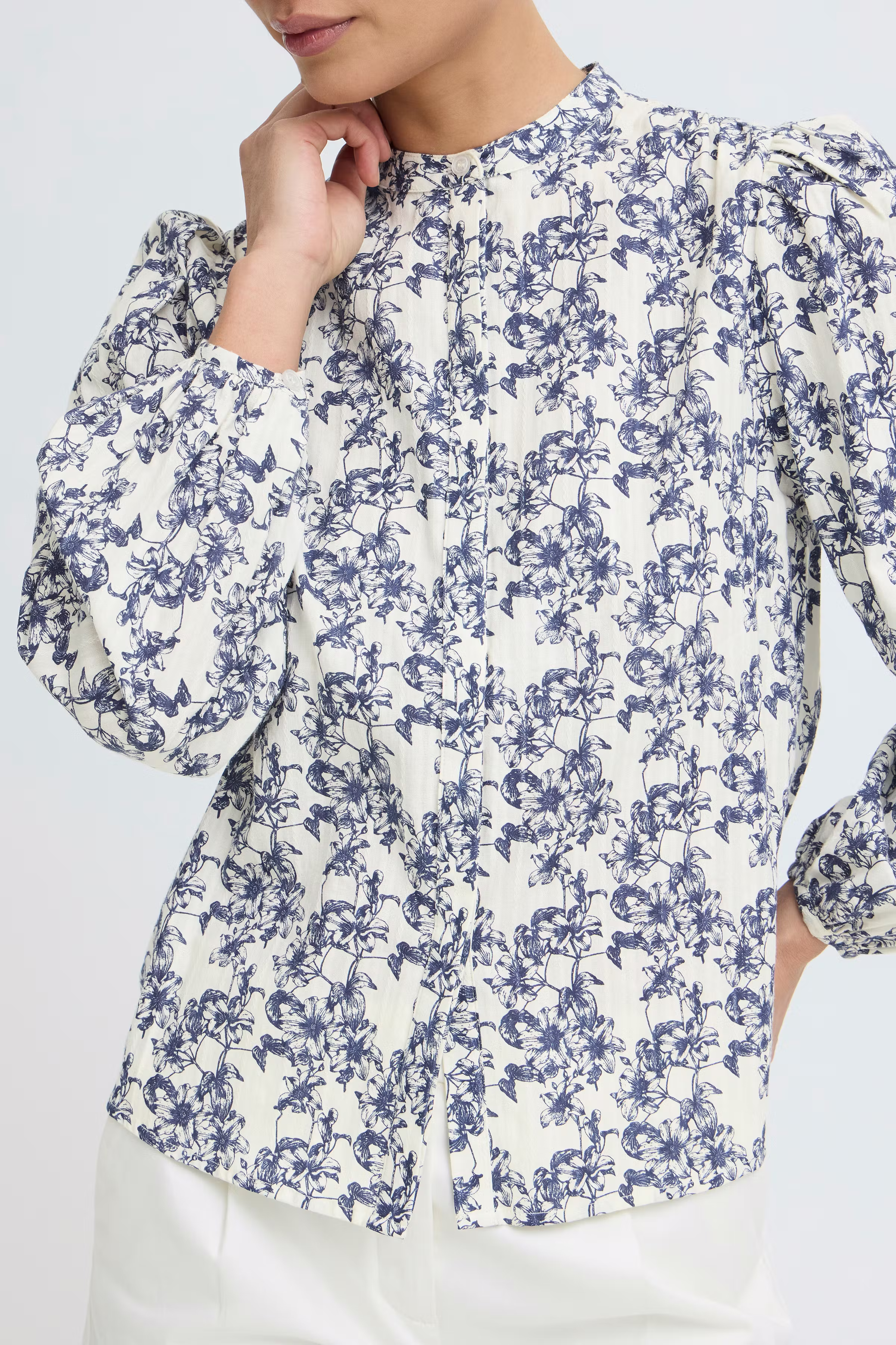 BYJESSE Skjorte LOOKBOOK DETAIL 20818815-900006604