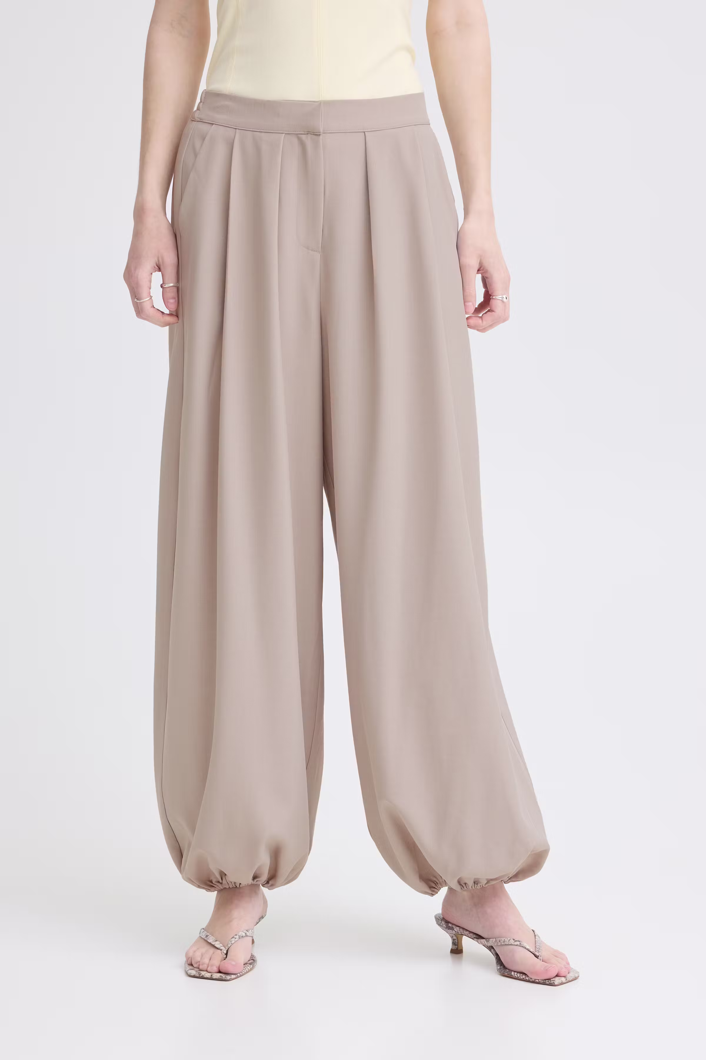 IHFAVA Bukser LOOKBOOK FRONT 20126688-1500001