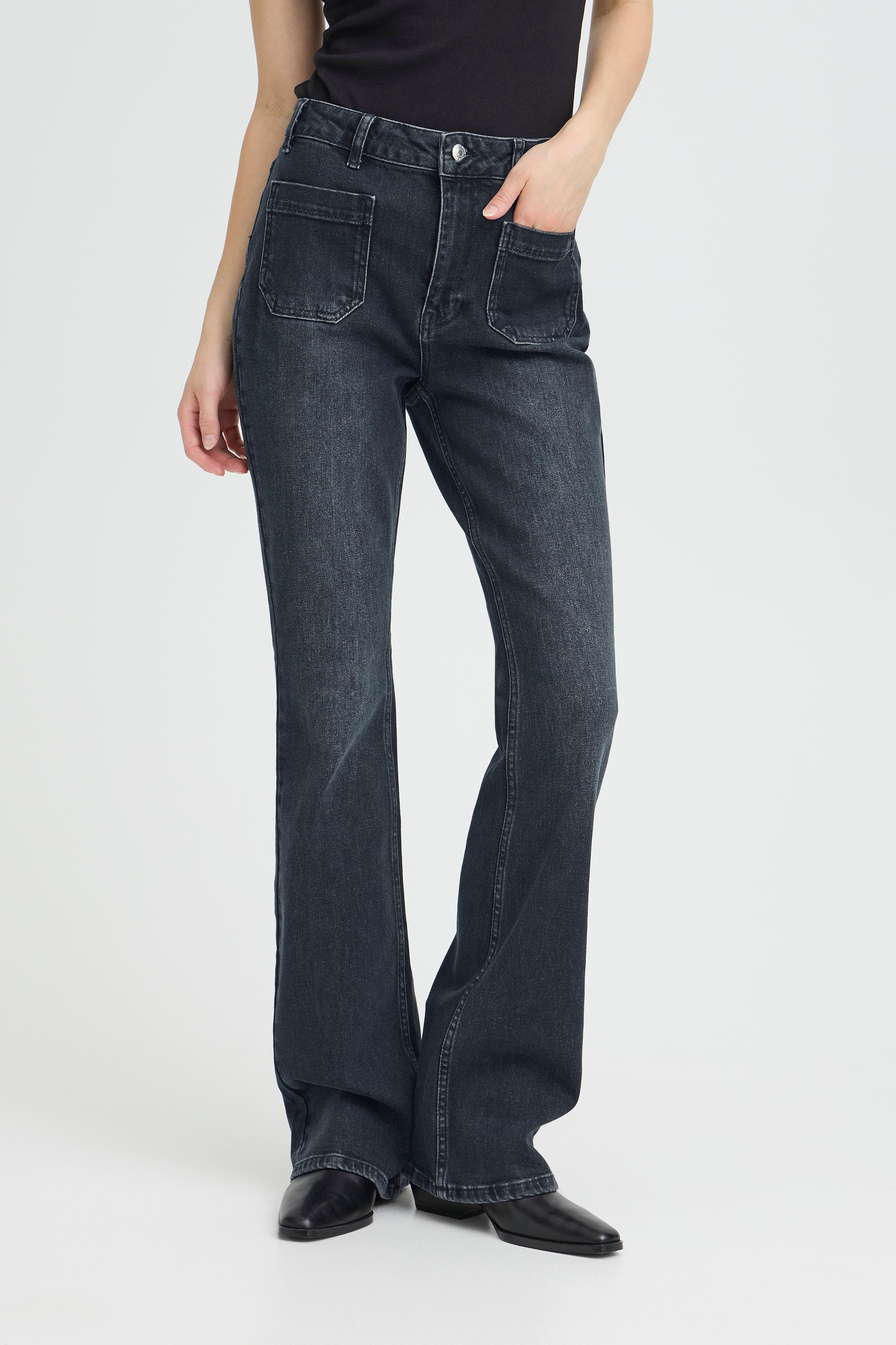 PZBELLA UHW Bootcut Leg LOOKBOOK FRONT 50208701-205007