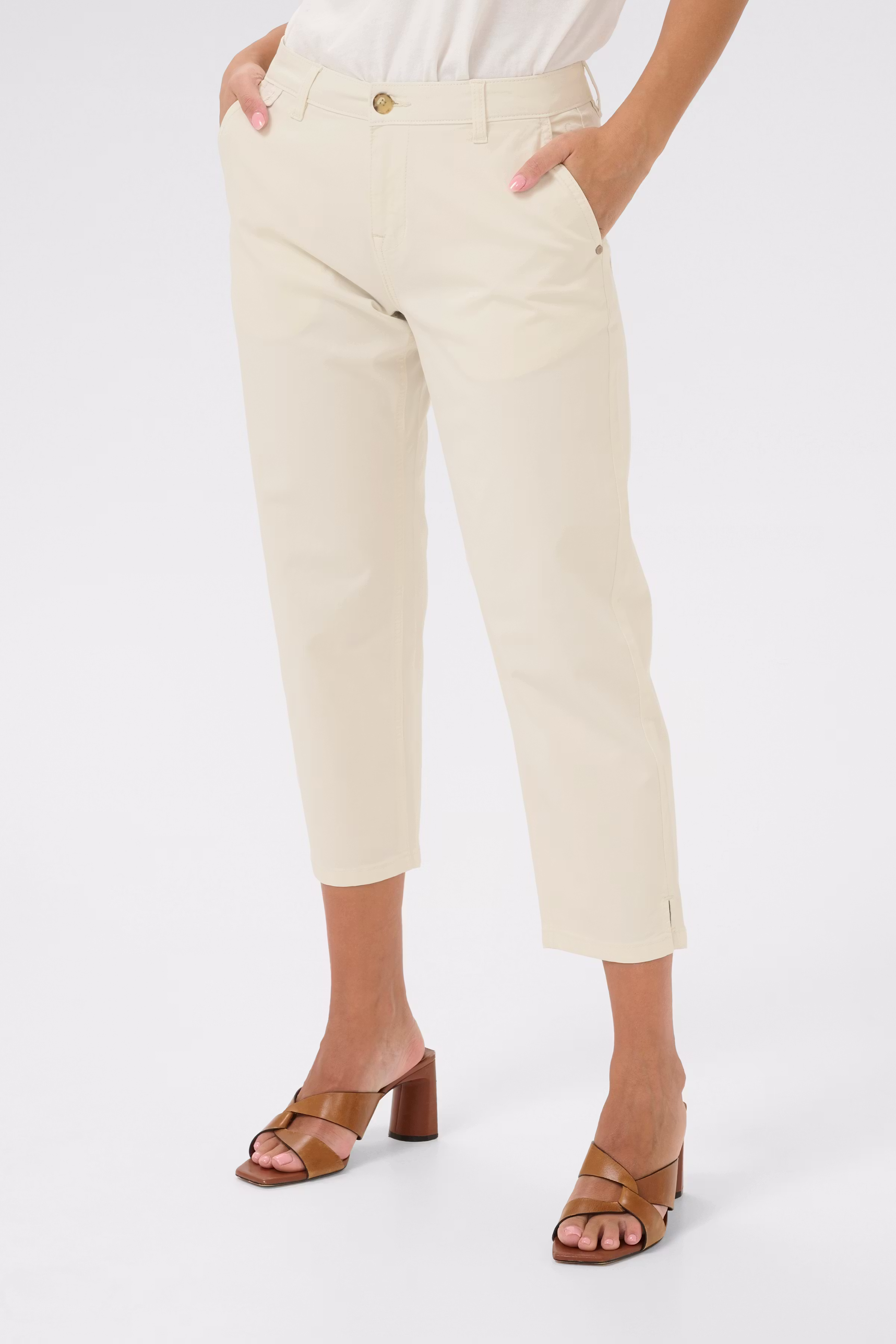 CRBerta Pantalon Capri LOOKBOOK FRONT 10613651-125202