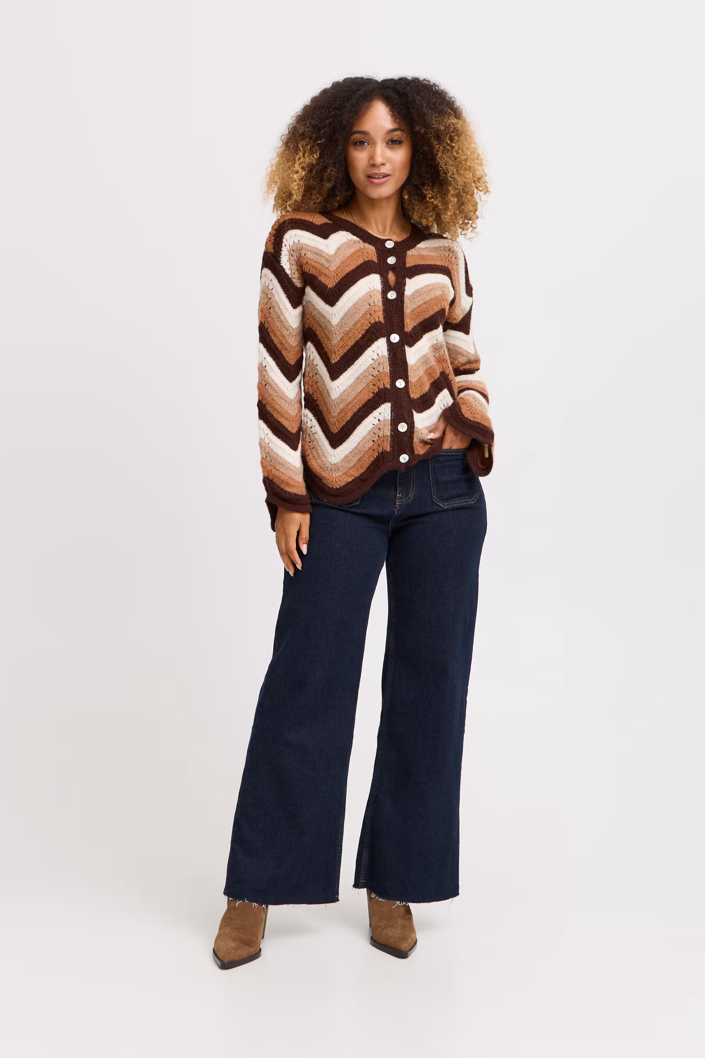 SBBIDIGA Cardigan LOOKBOOK FRONT 22100812-190912