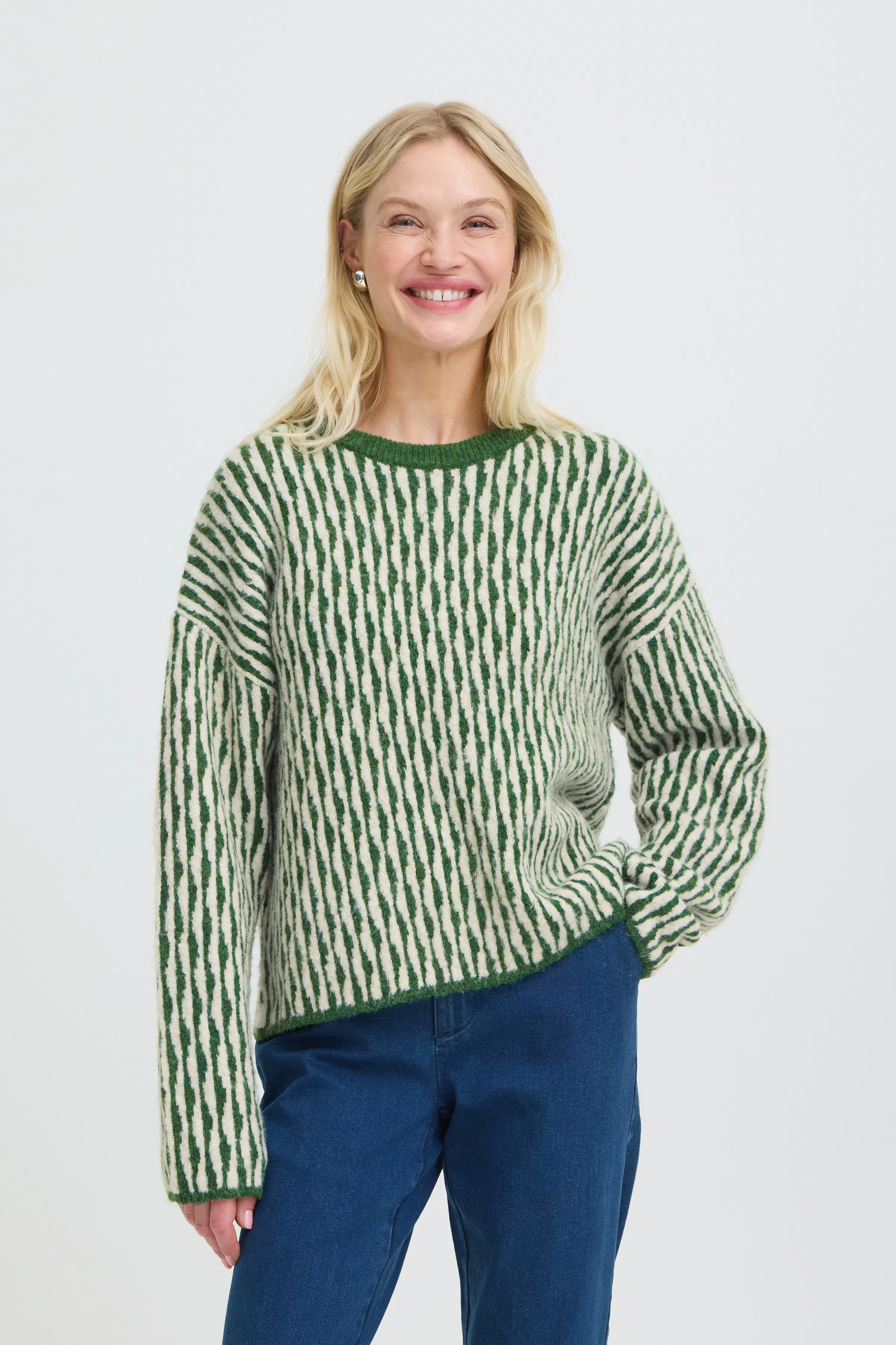 BYOJULA Pullover LOOKBOOK FRONT 20819107-900009649