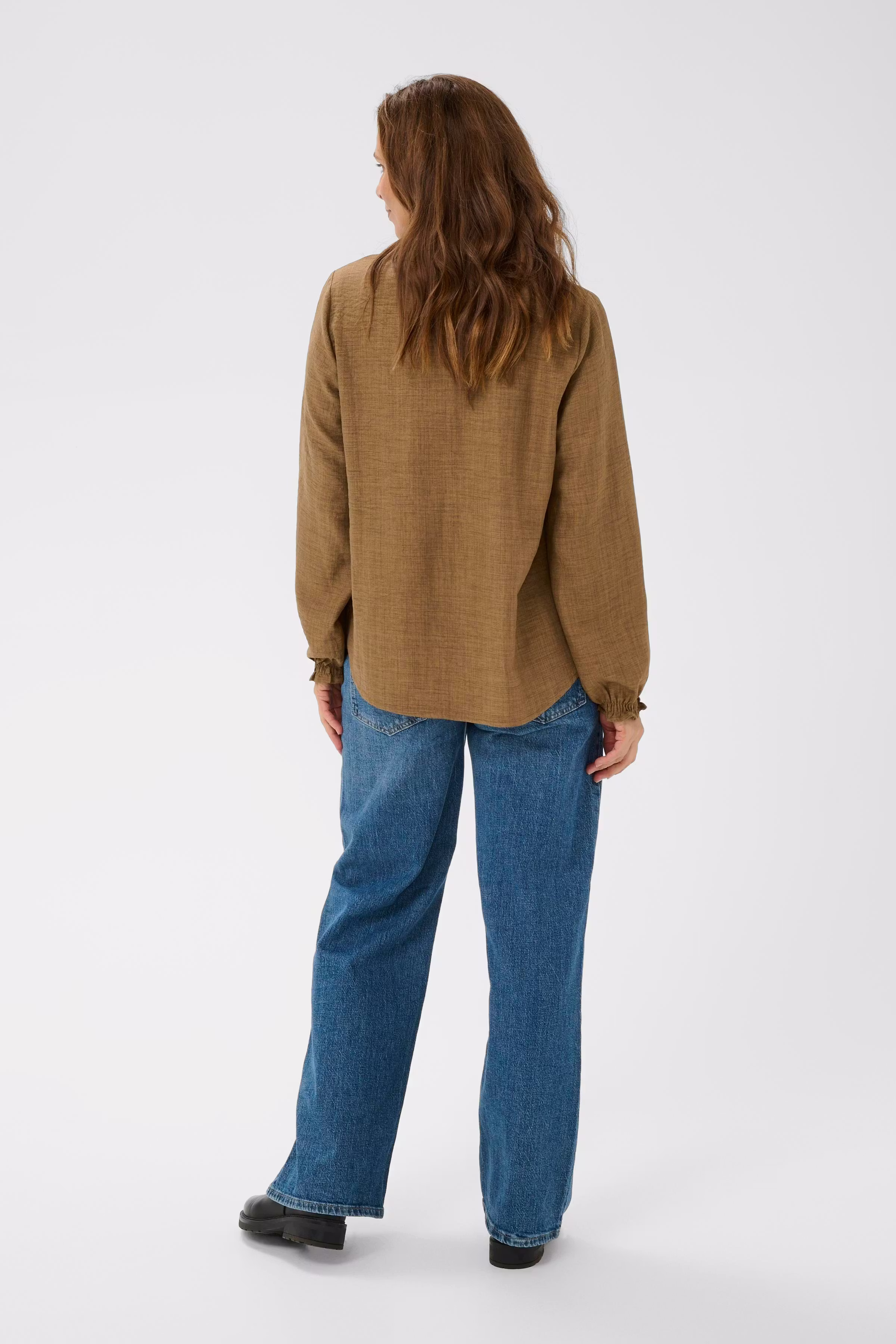 BPoda Blouse LOOKBOOK BACK 40200075-1809201