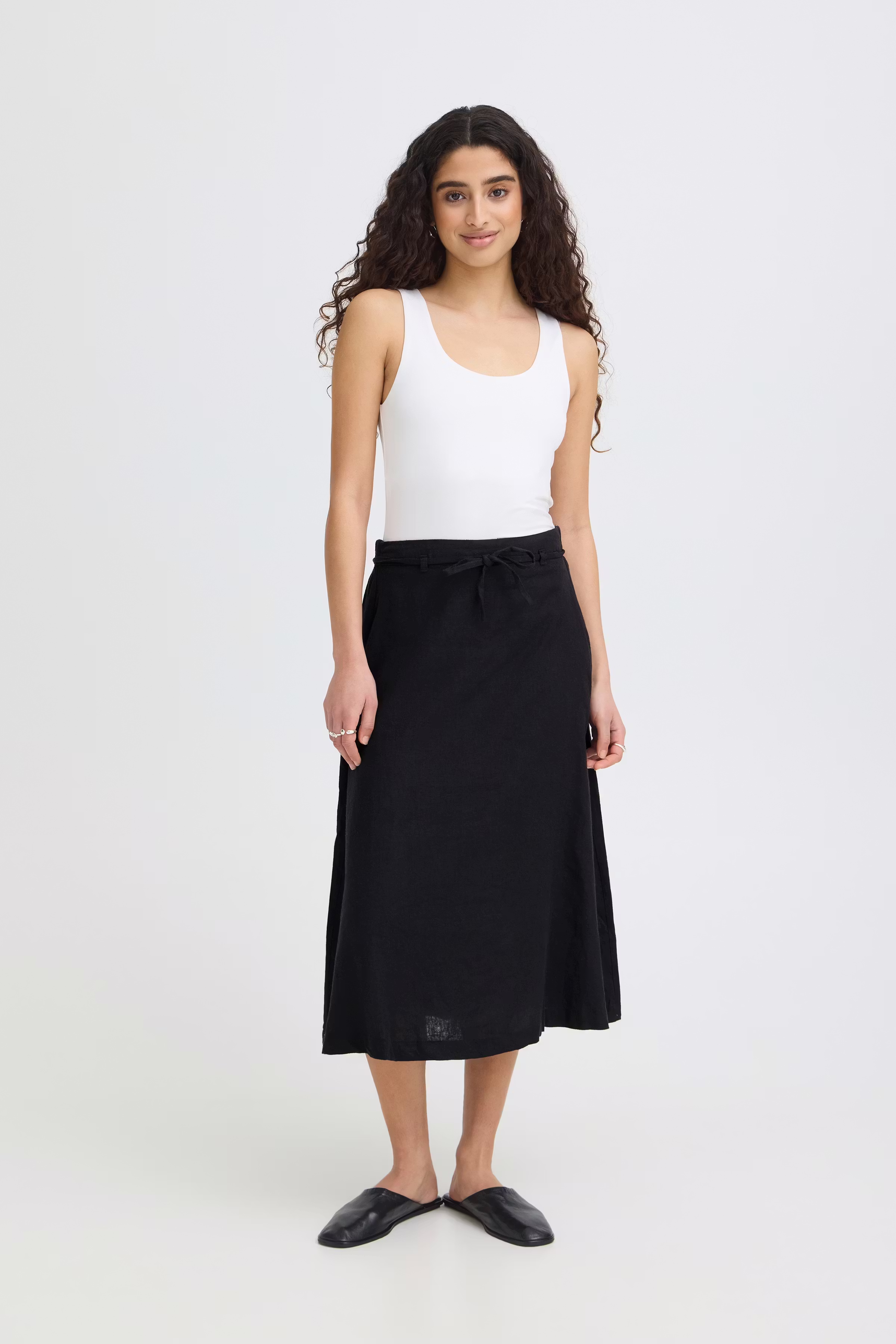 IHLINNO Skjørt LOOKBOOK FRONT 20125601-194008