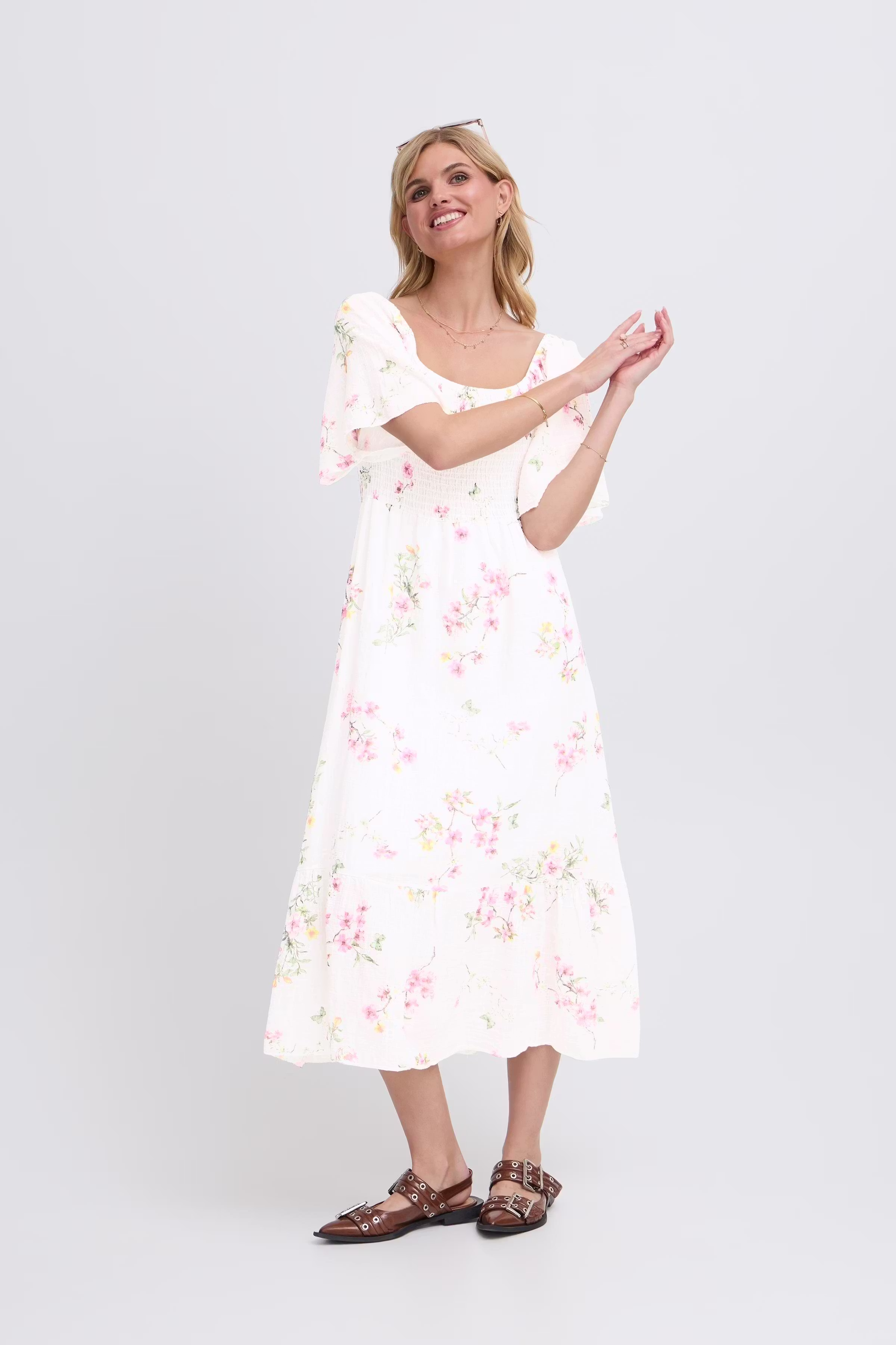 SBALEXA Kjole LOOKBOOK FRONT 22100971-110602