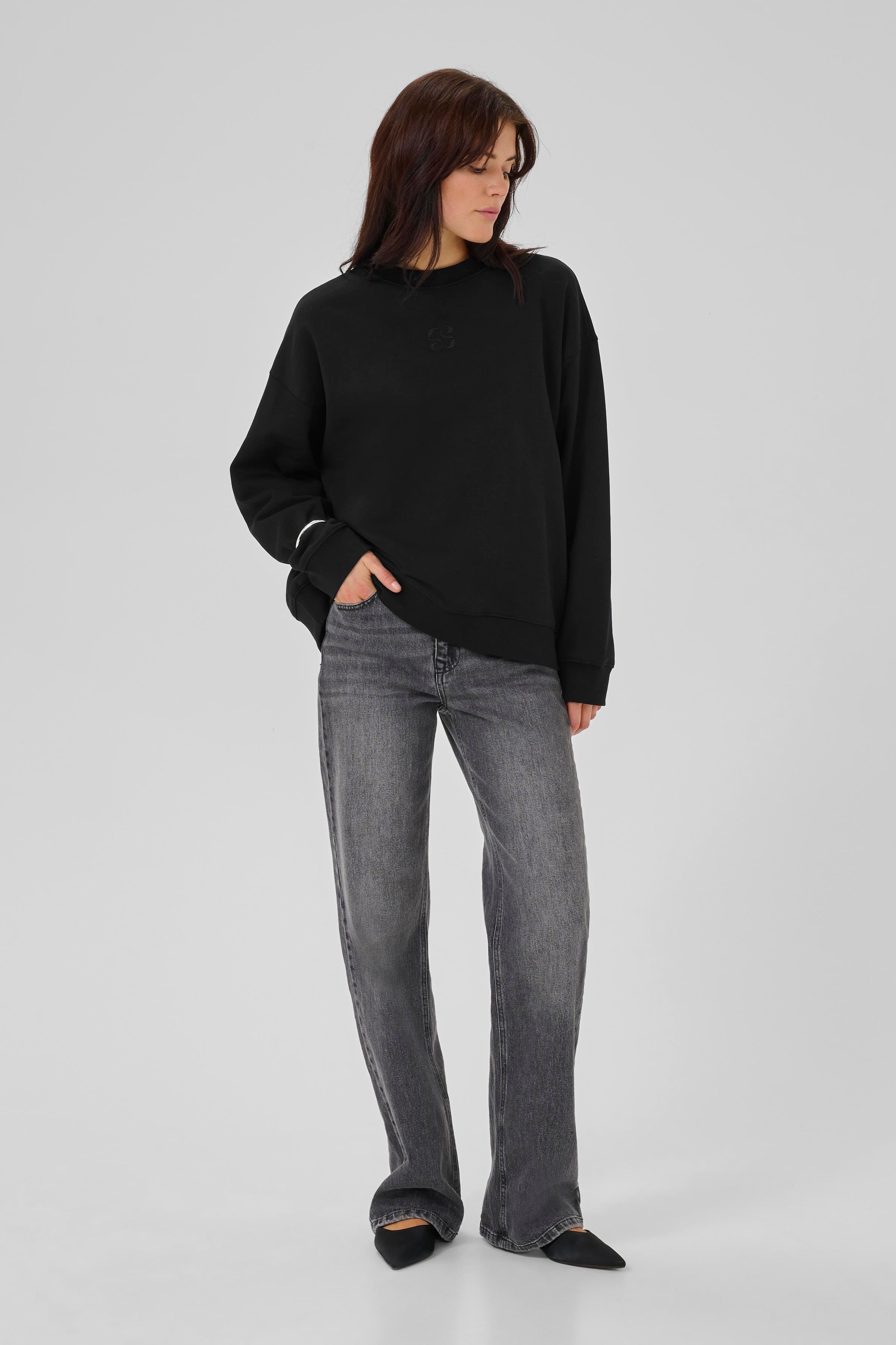 DiegoMW Sweatshirt LOOKBOOK FRONT 10704891-100031