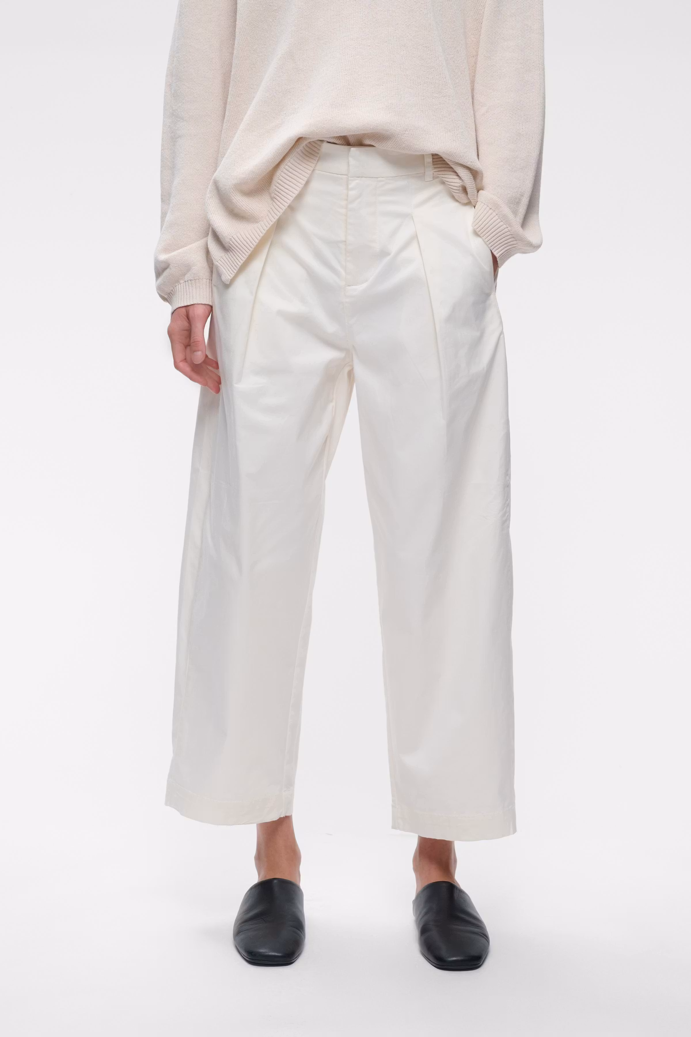 ELVIA Hose LOOKBOOK FRONT 30112527-120601