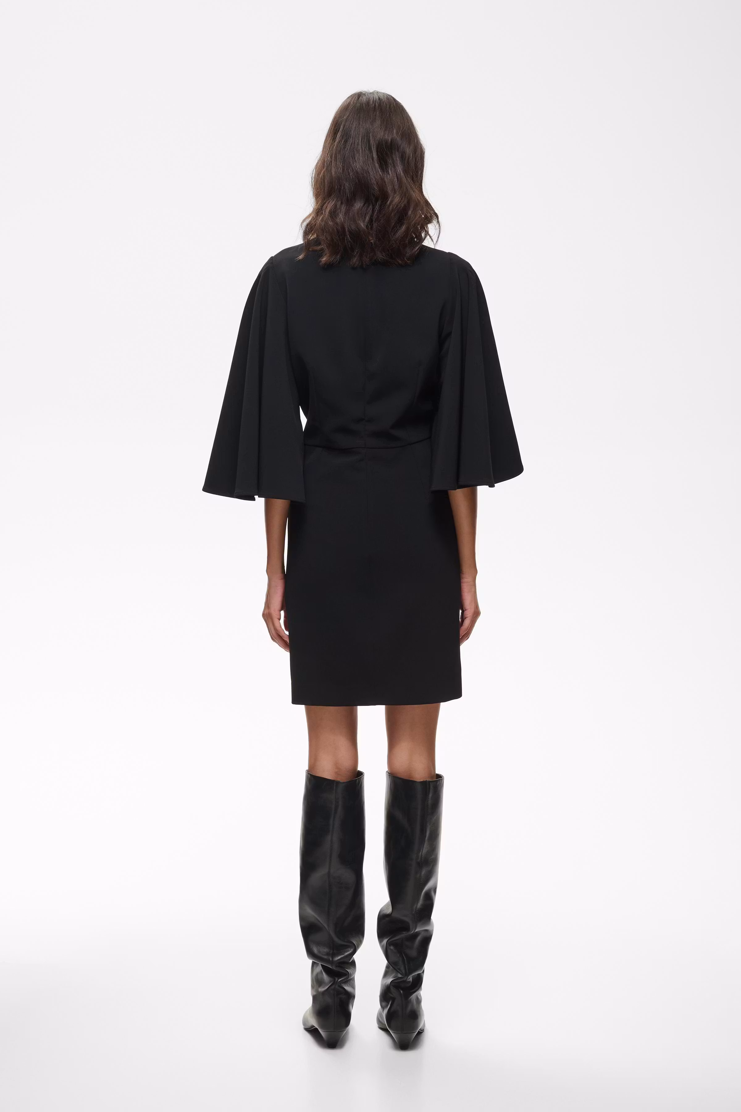 CORBINNEIW Dress LOOKBOOK BACK 30112910-194008