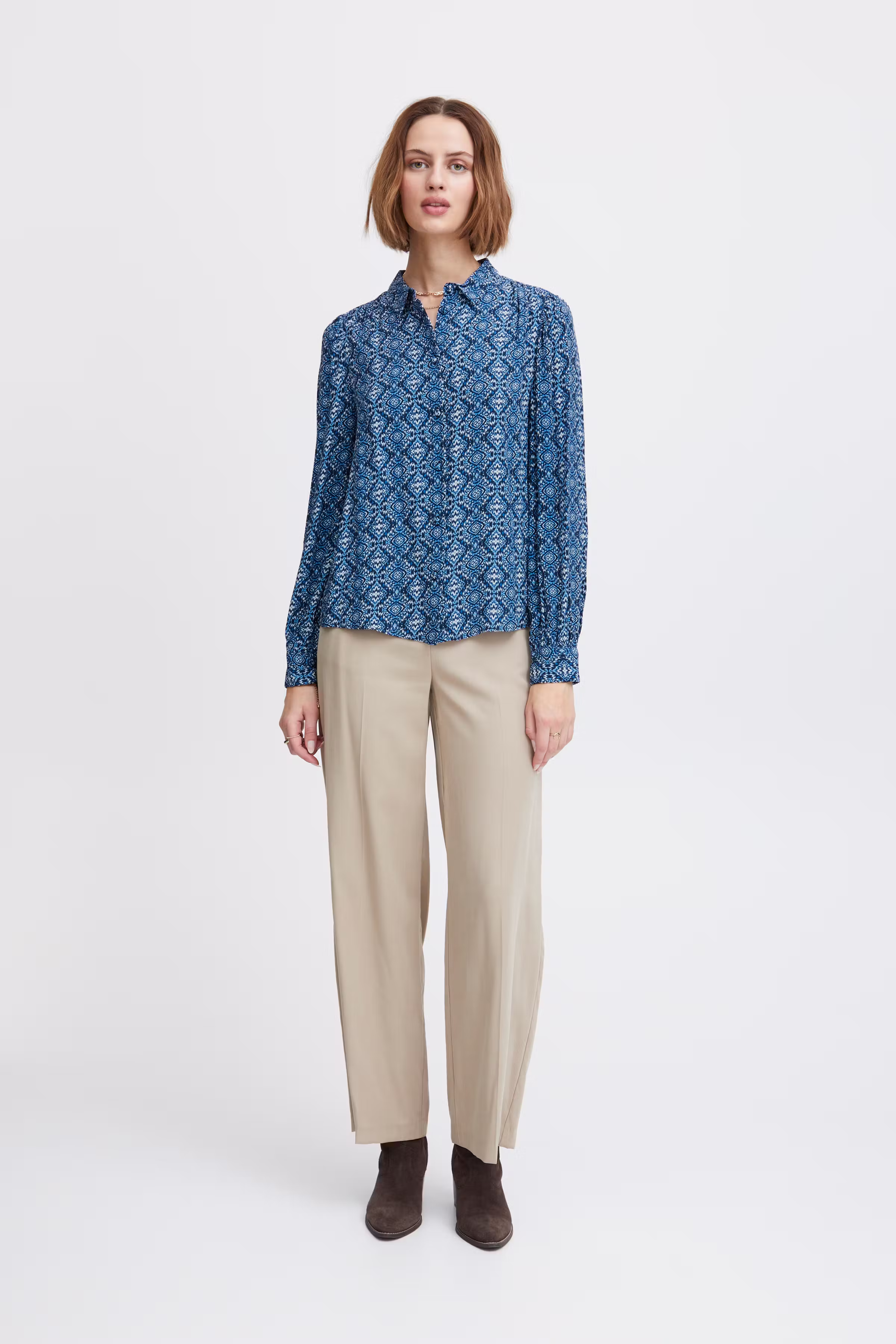 IRNOELLA Shirt LOOKBOOK FRONT 20120182-202569