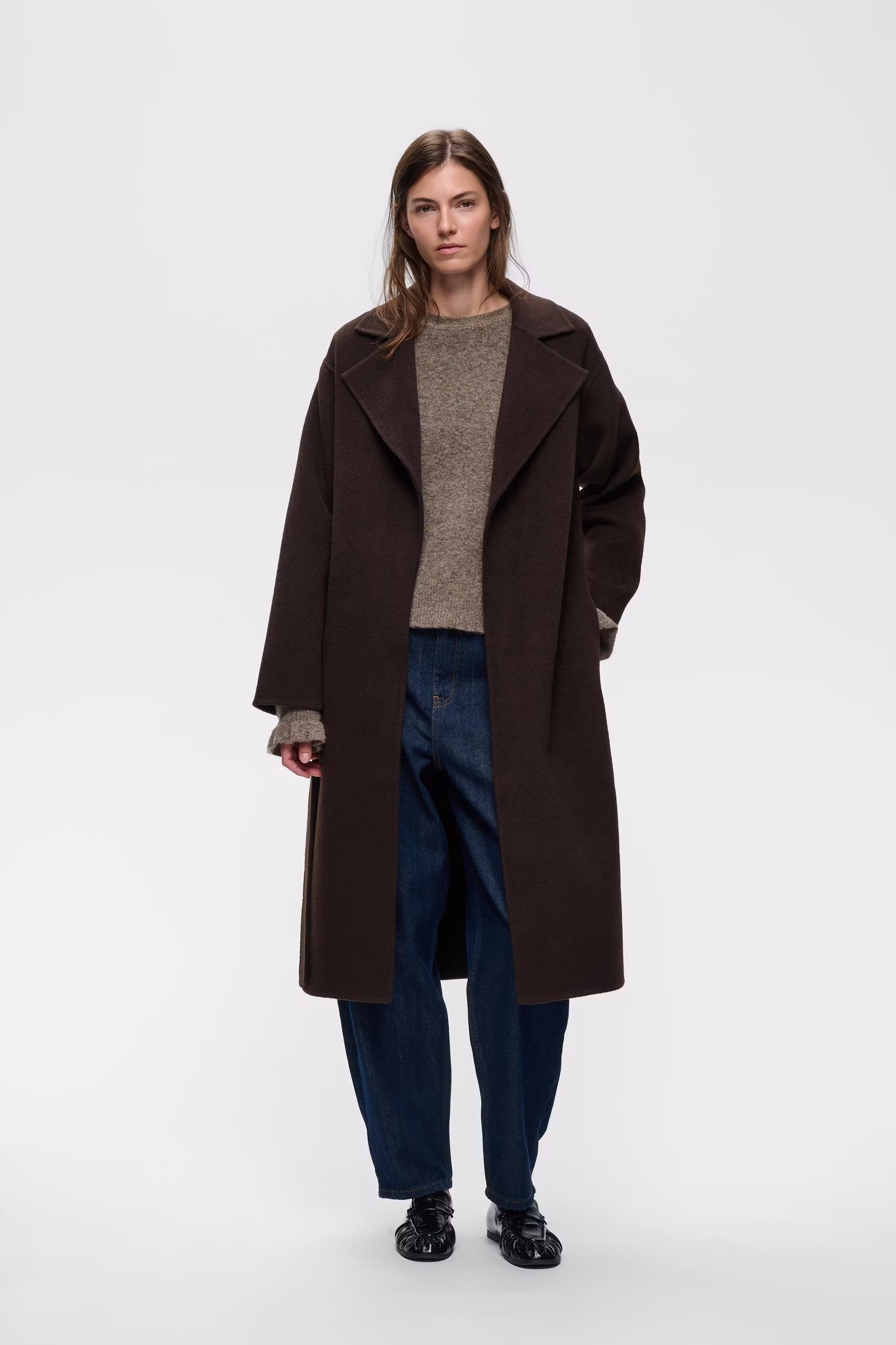 LiuroIW Mantel LOOKBOOK FRONT 30108921-191109
