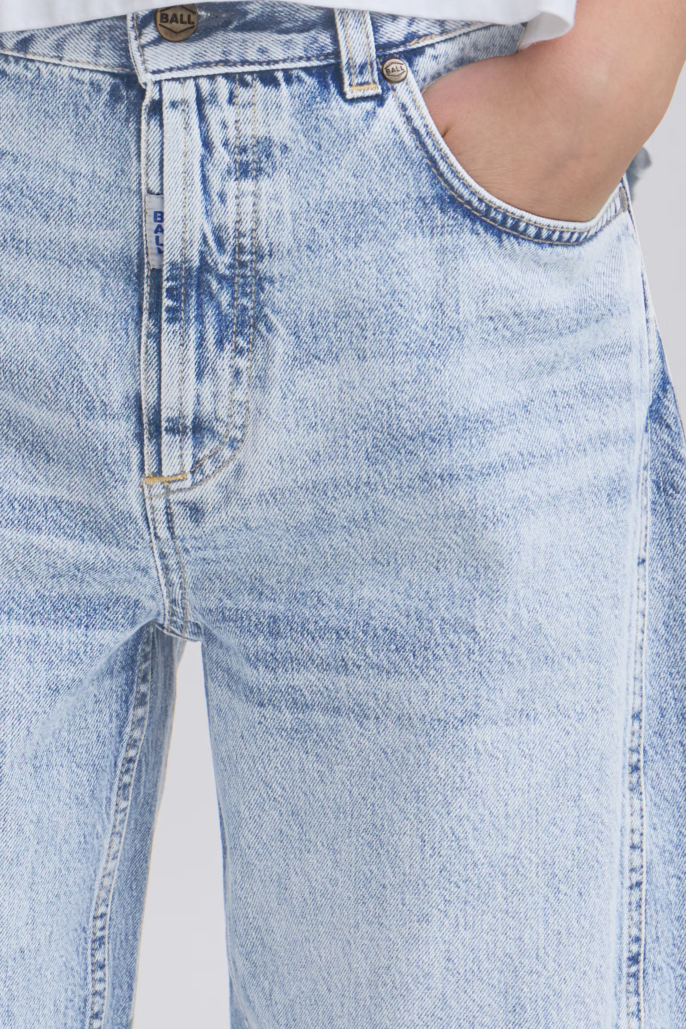 BACAVI  Curved Jeans LOOKBOOK DETAIL 50405101-204625