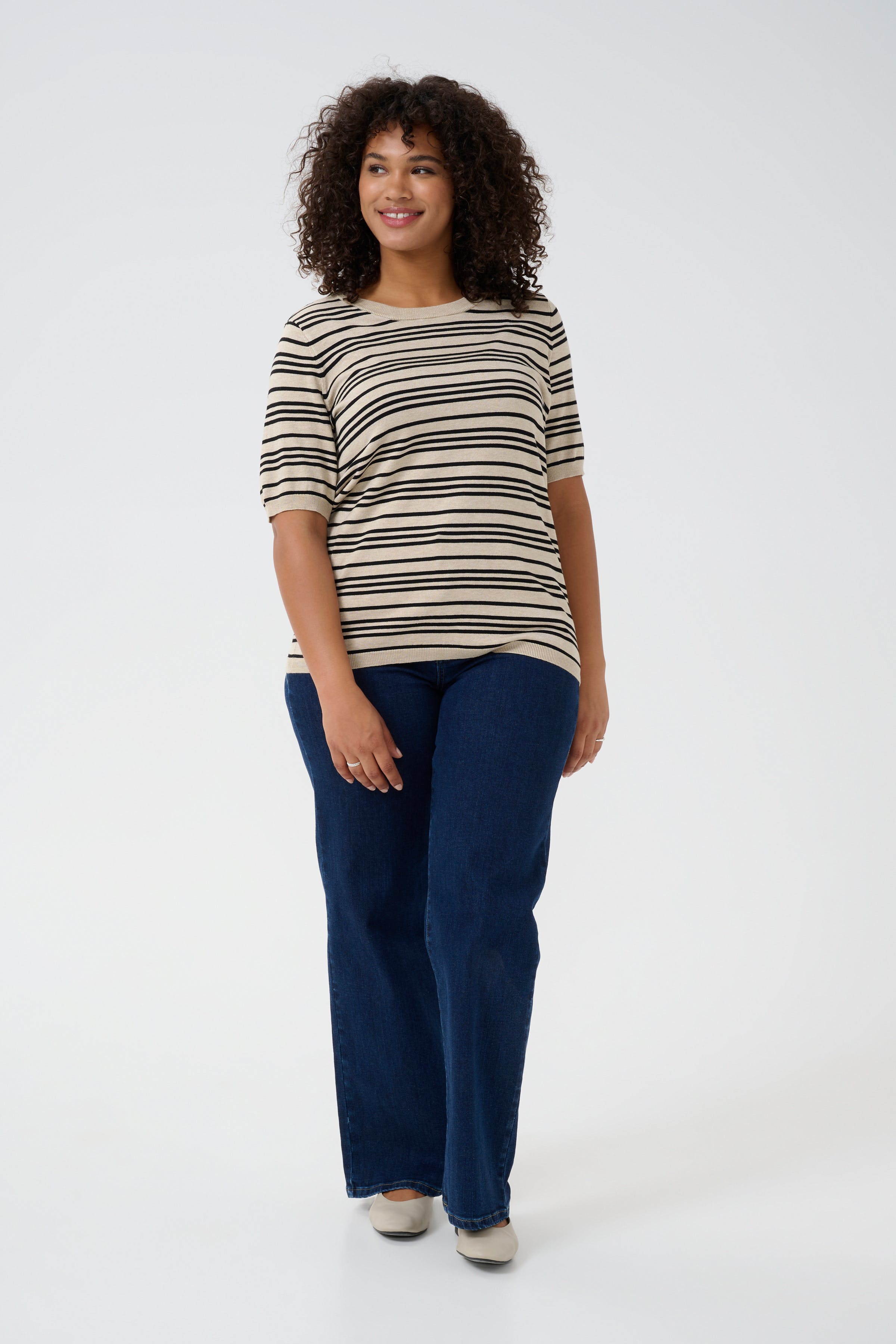 KClizzy T-shirt LOOKBOOK FRONT 10582914-107232