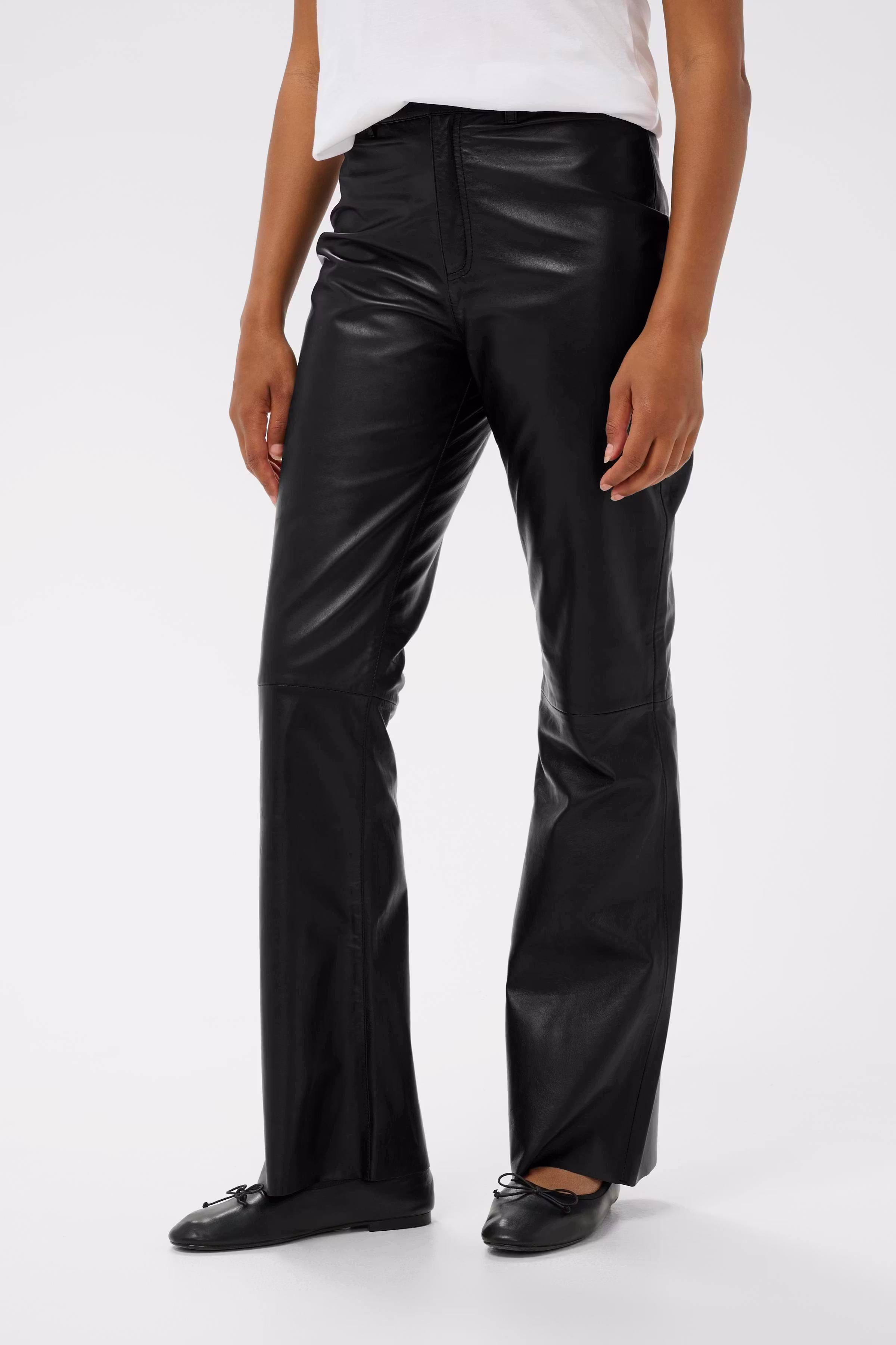 KAcarrie Trousers LOOKBOOK FRONT 10511136-100121