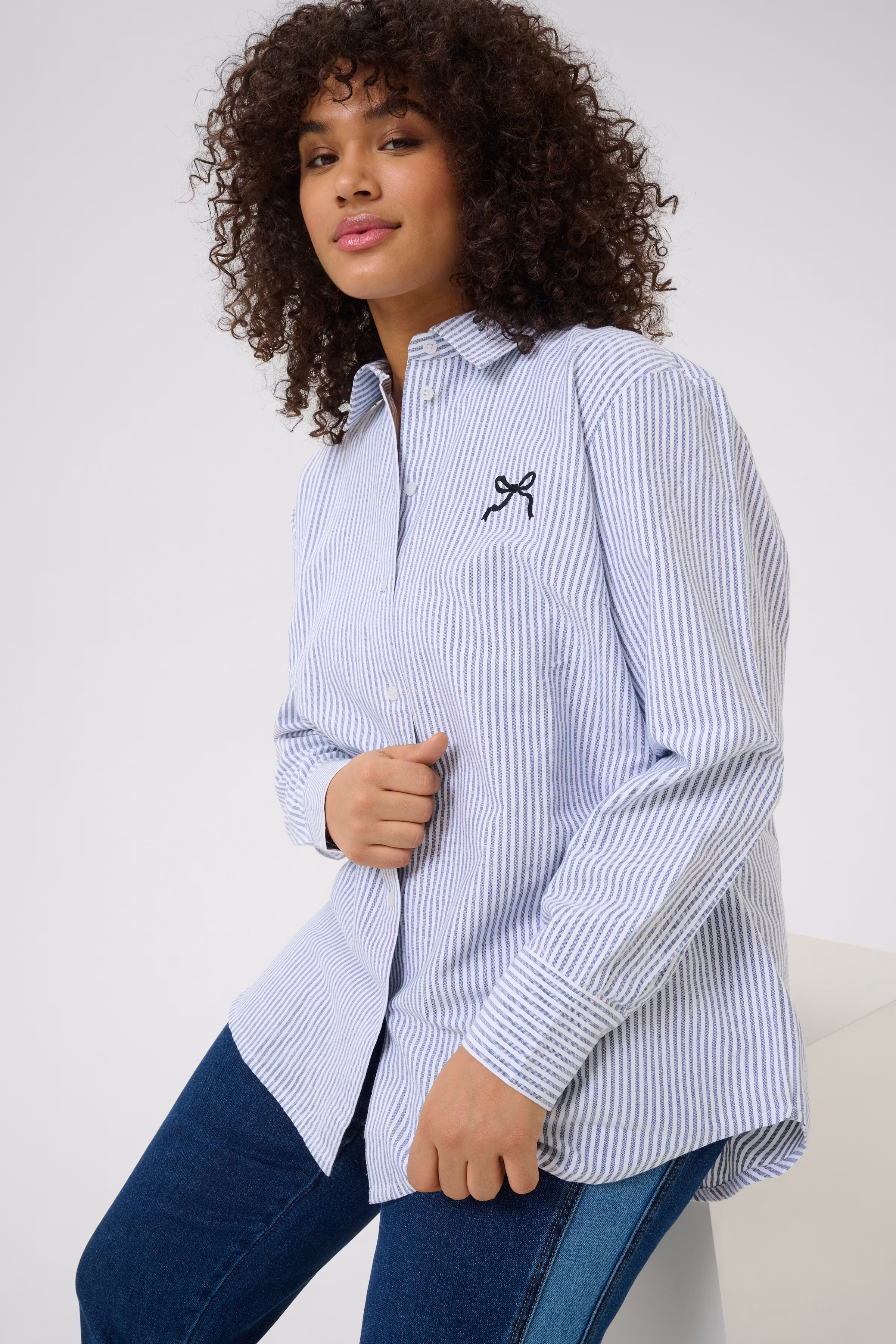 KCsandria Straight Jeans LOCATION NONE 10583532-102272