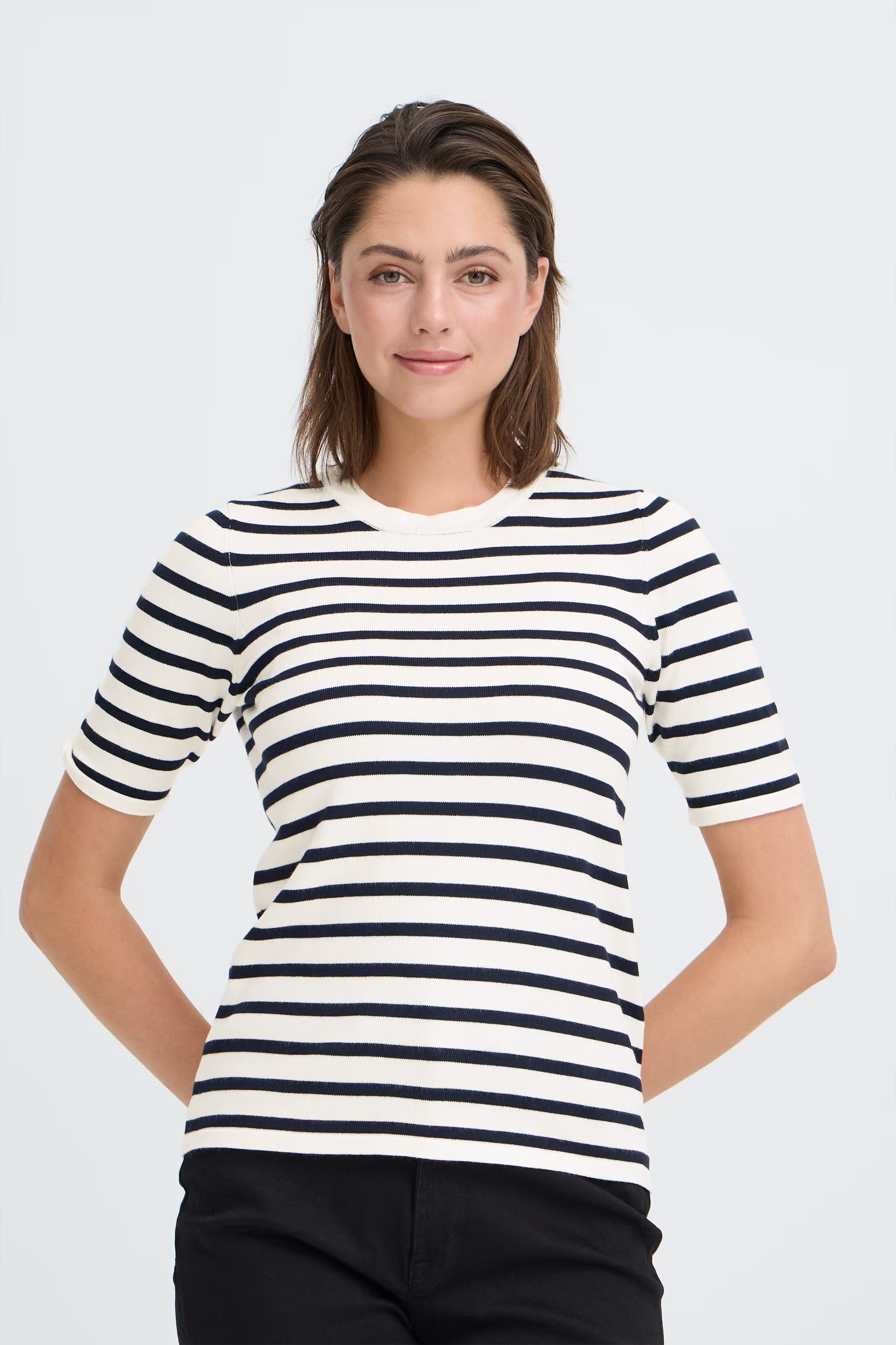 IHLULS Pullover LOOKBOOK FRONT 20125816-900007009