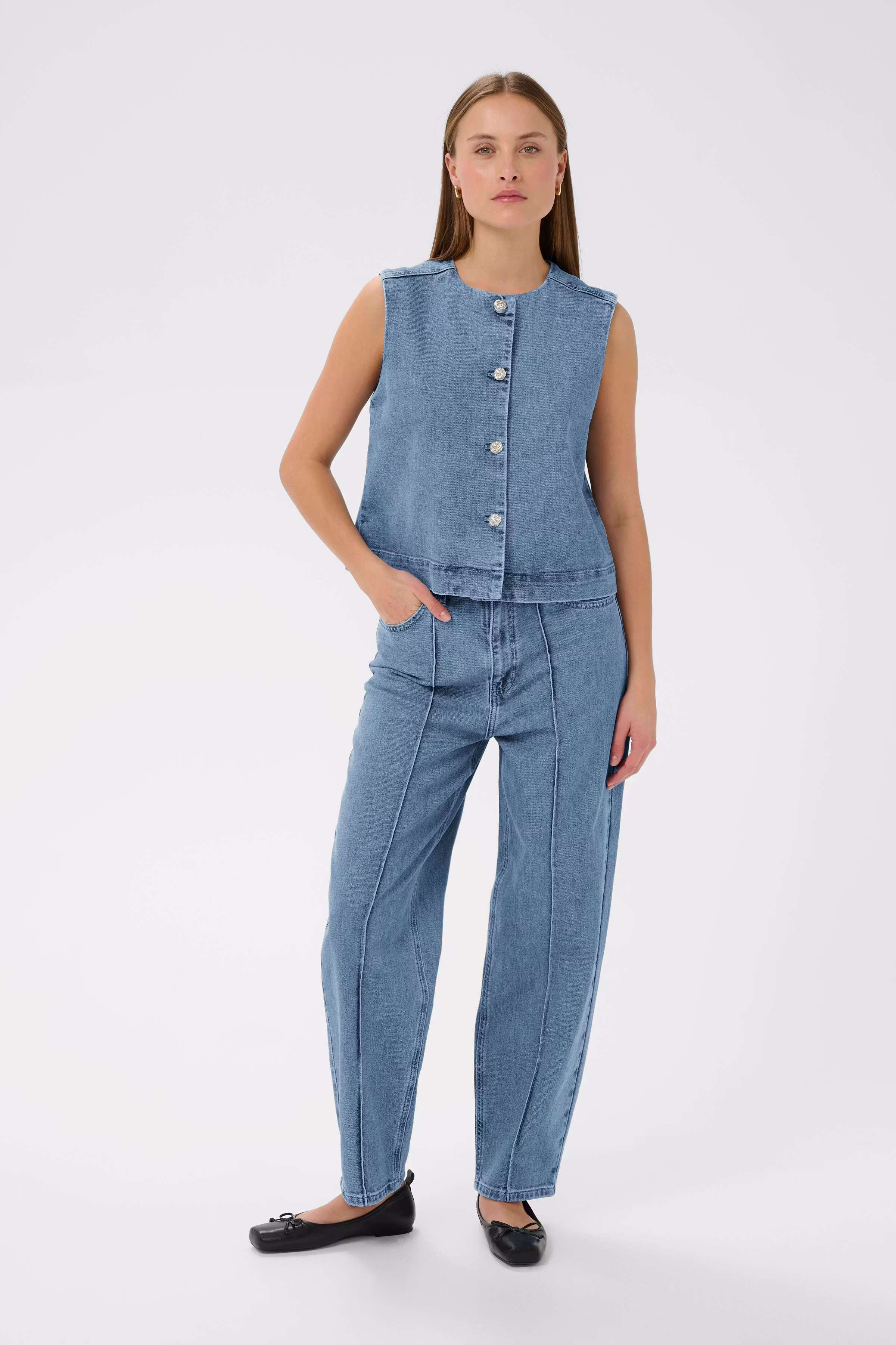 SLRinatina Waistcoat LOOKBOOK FRONT 30409278-301130