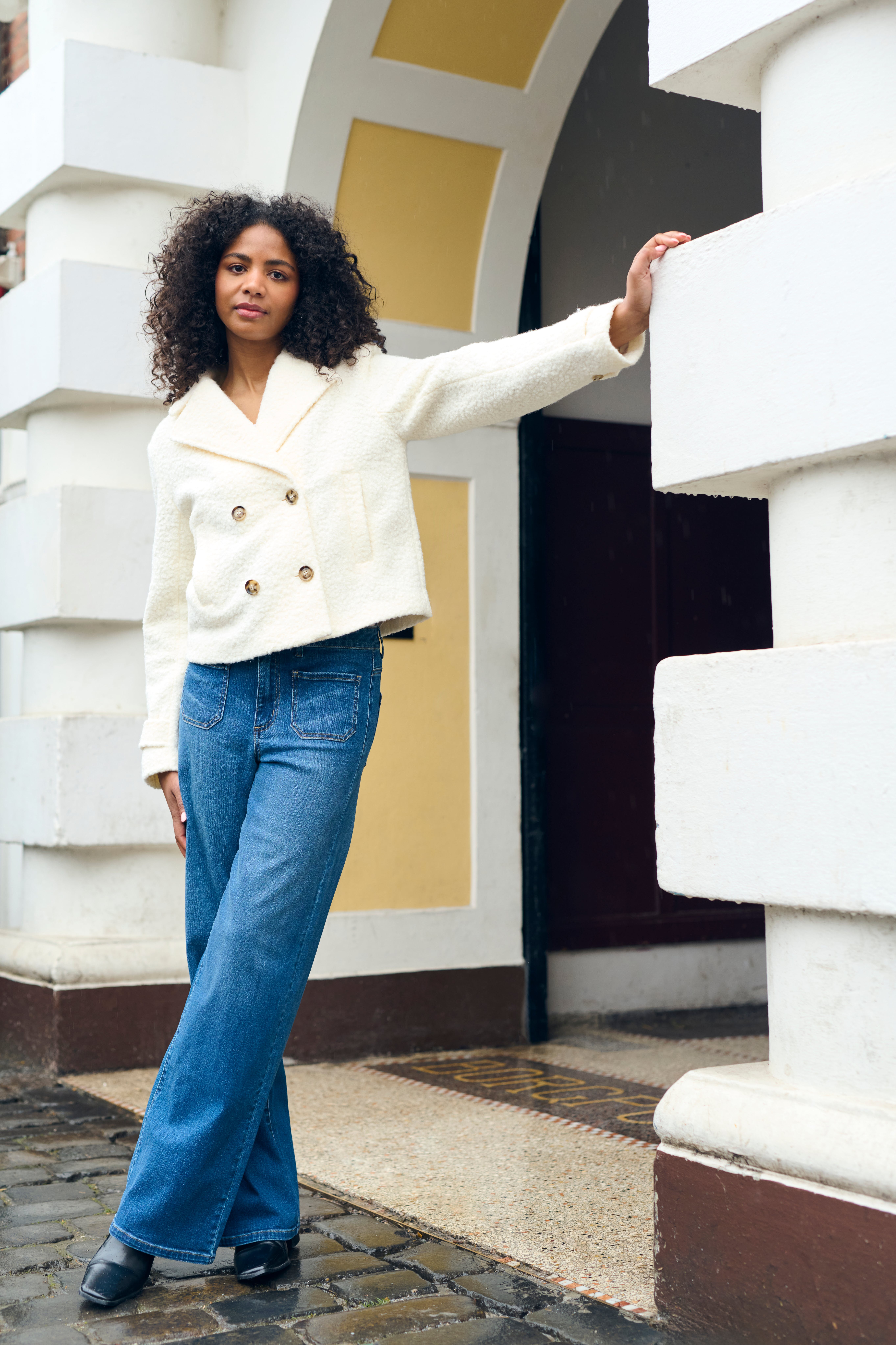 KAanne Mantel LOCATION NONE 10509486-110602