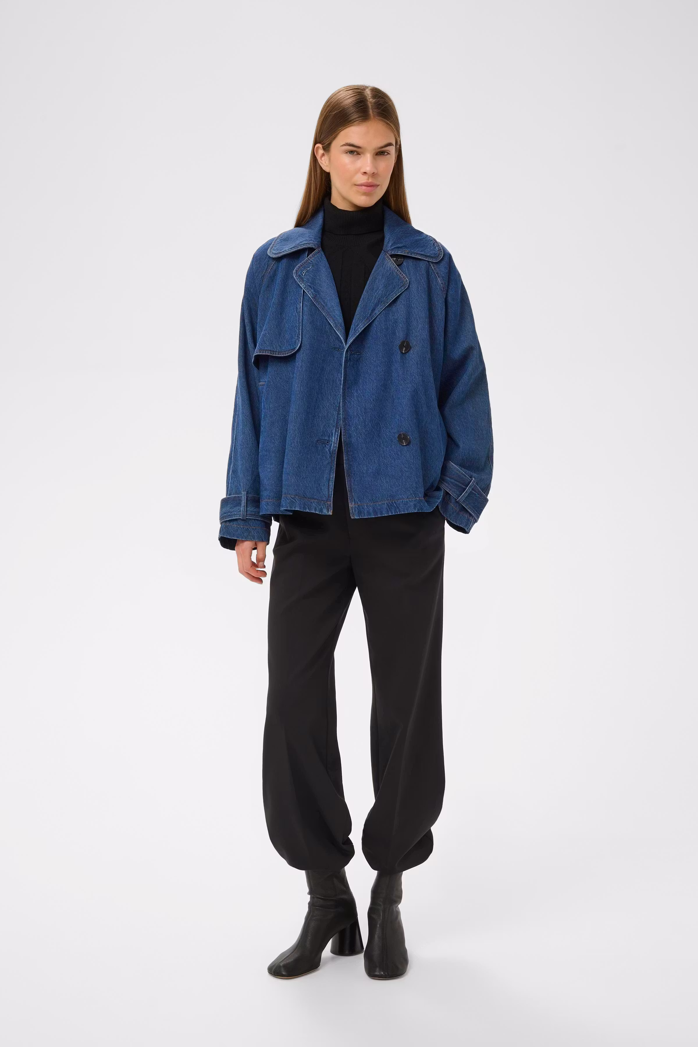 MableIW Outerwear LOOKBOOK FRONT 30110518-303349