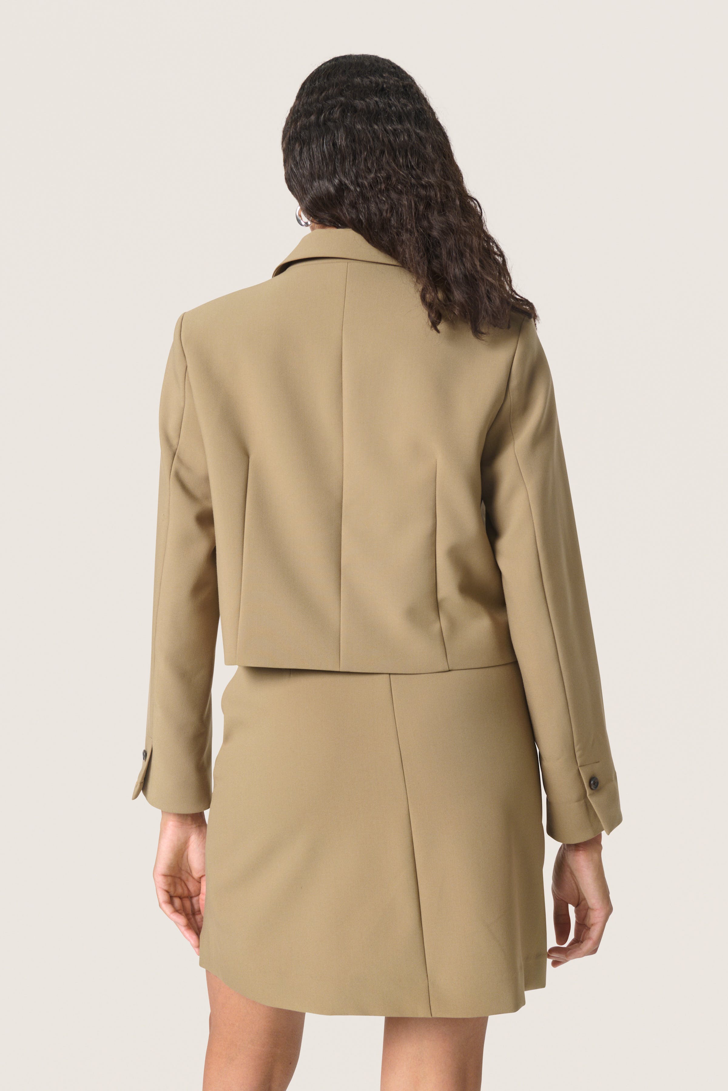 SLCorinne Cropped Blazer LOOKBOOK BACK 30407631-180617