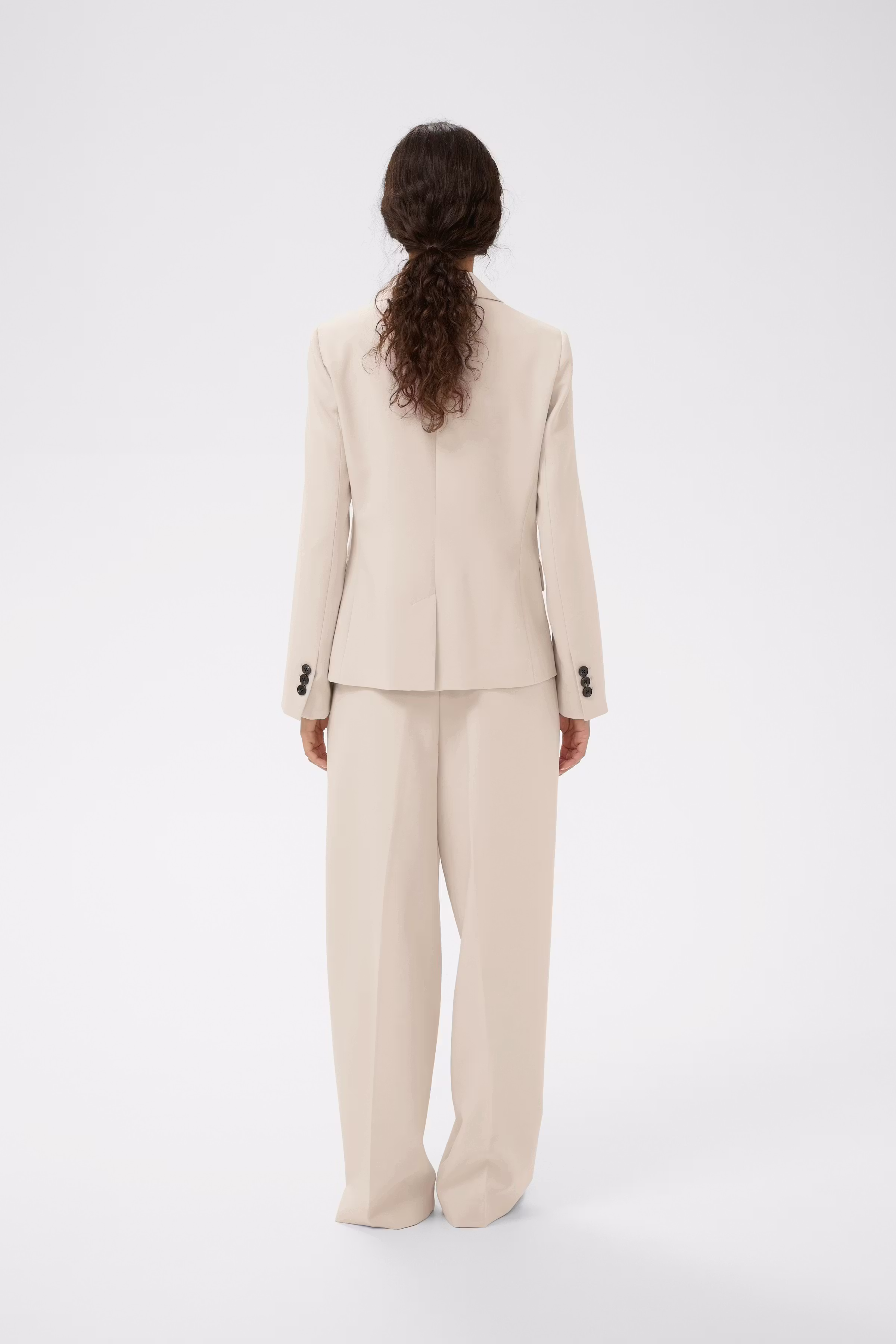 BryelleIW Blazer LOOKBOOK BACK 30110990-130403